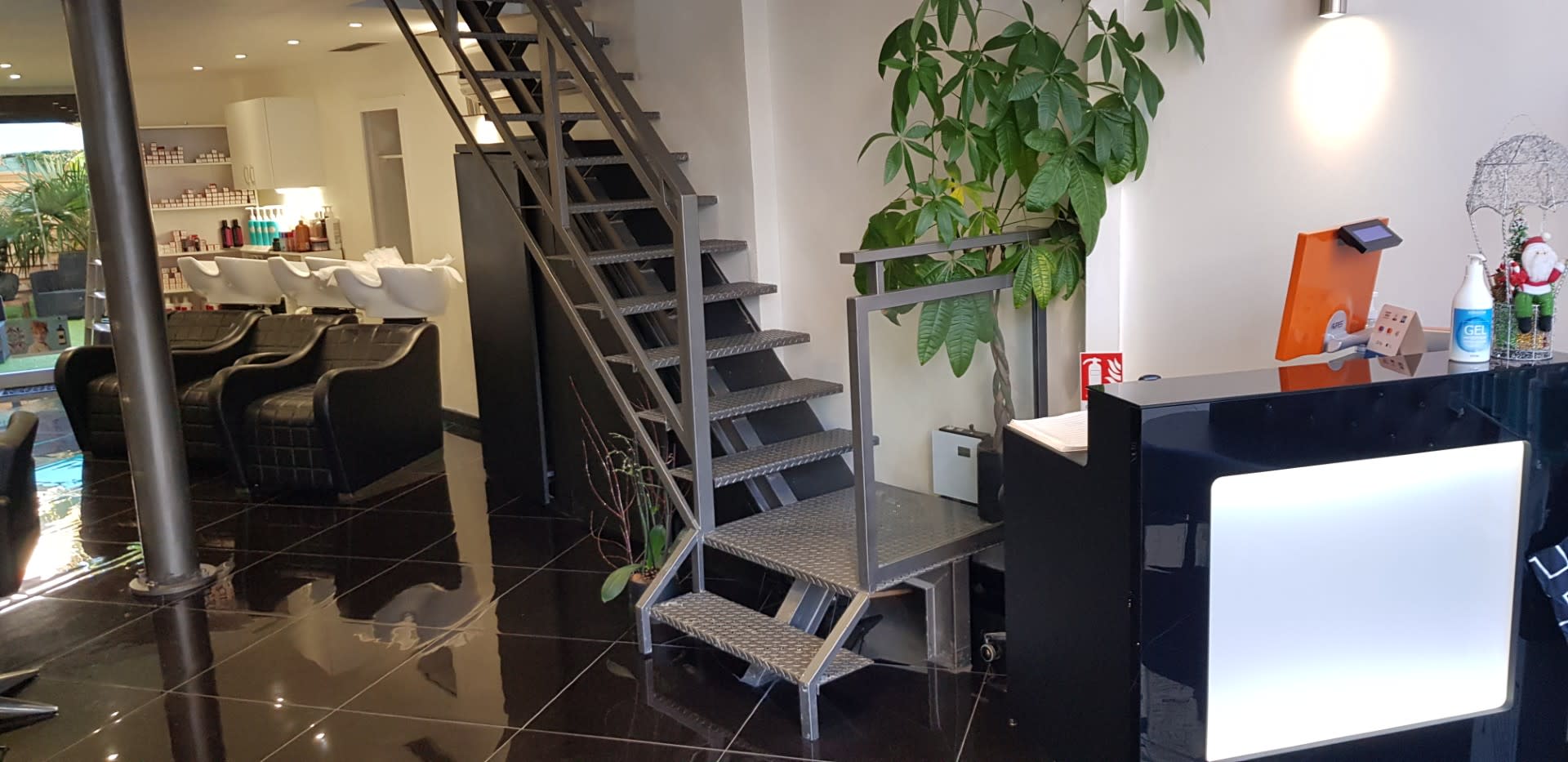 Design Coiffure - Institut de beauté Cannes - Design Coiffure - Photo Galerie - OneBooking