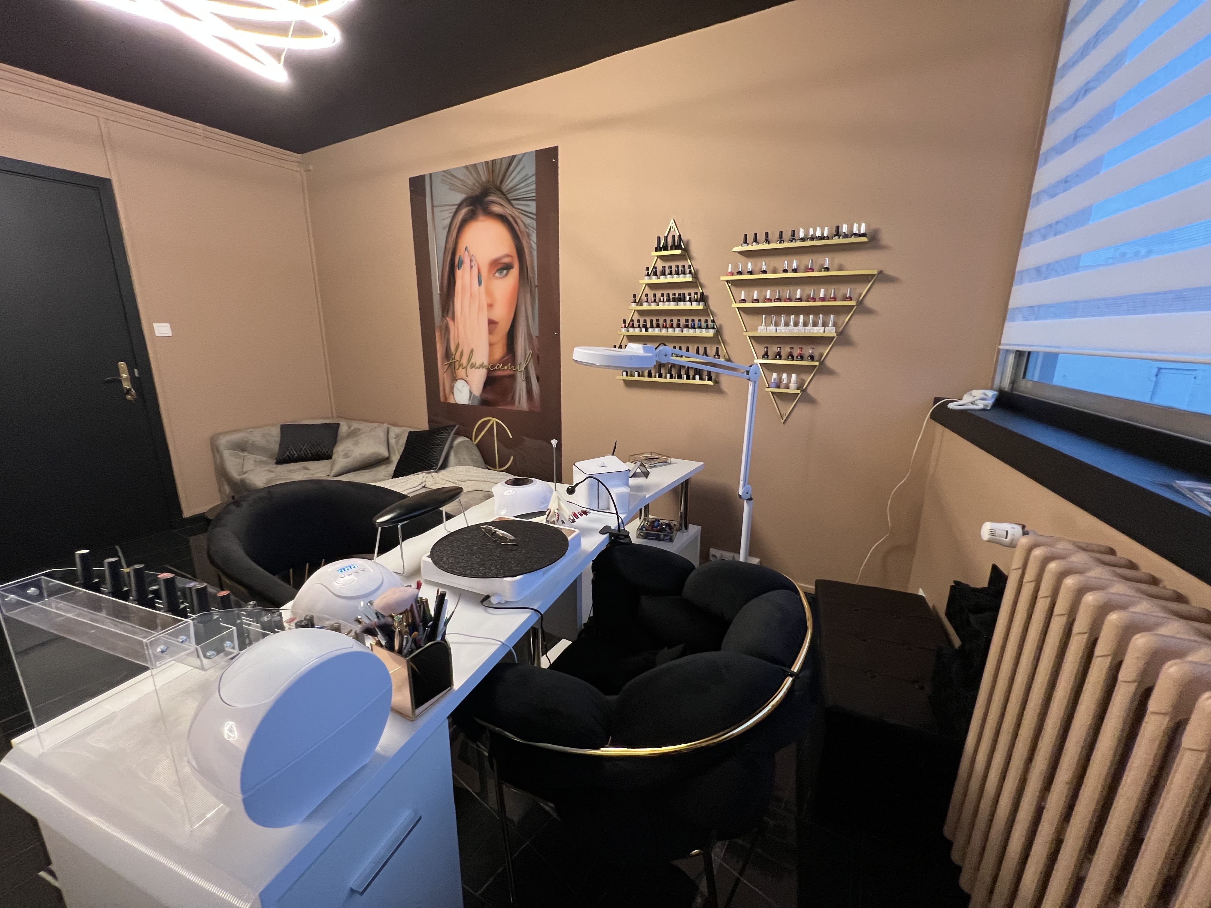 CILS DE REVE AHLAMCAMIL - Institut de beauté Agen - CILS DE REVE AHLAMCAMIL - Photo Galerie - OneBooking