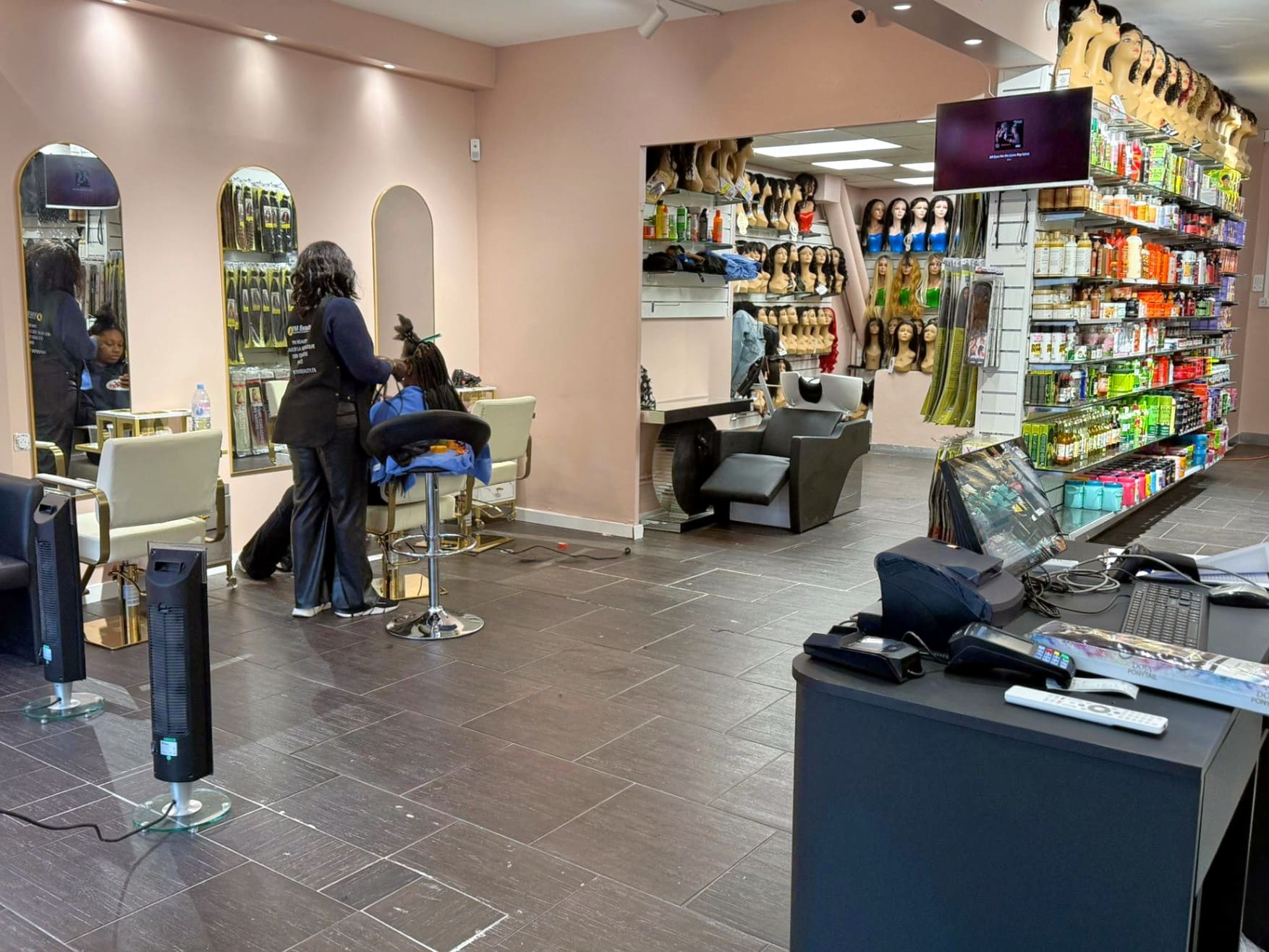 YM Beauty - Coiffure Toulouse - YM Beauty - Photo Galerie - OneBooking