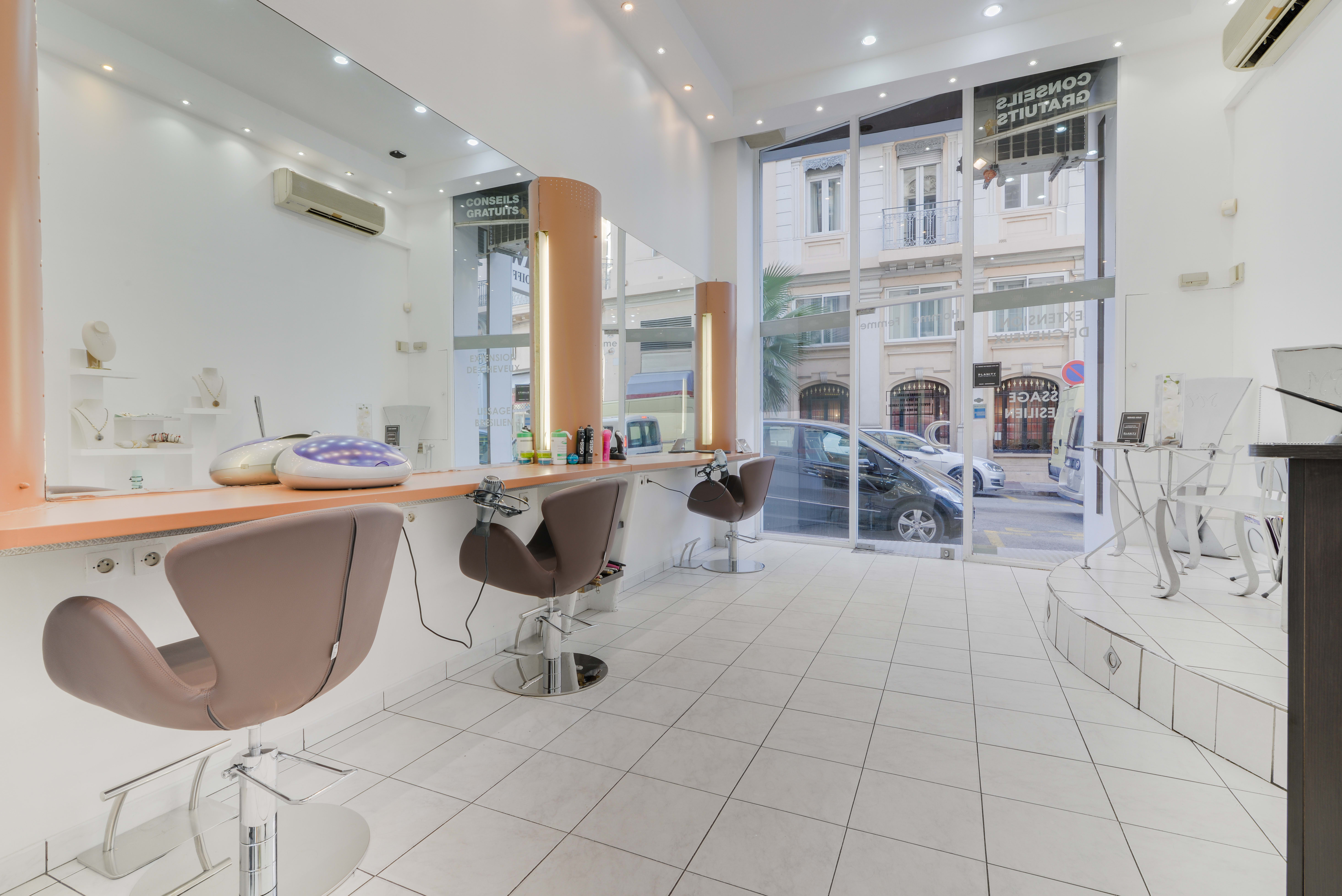 Awa Coiffure - Coiffure Cannes - Awa Coiffure - Photo Galerie - OneBooking