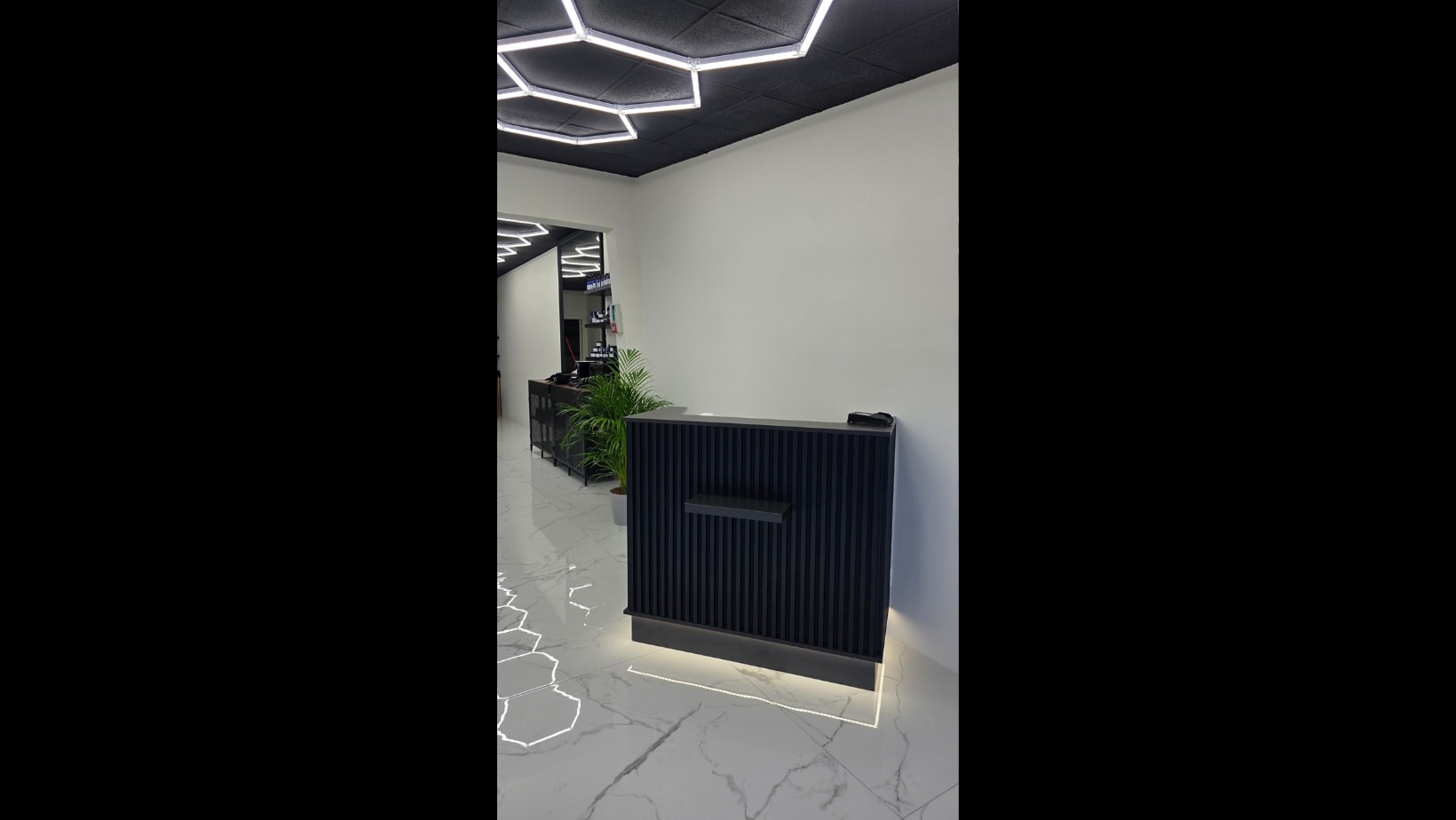 The Black Lion - Coiffure Villeneuve-Loubet - OneBooking