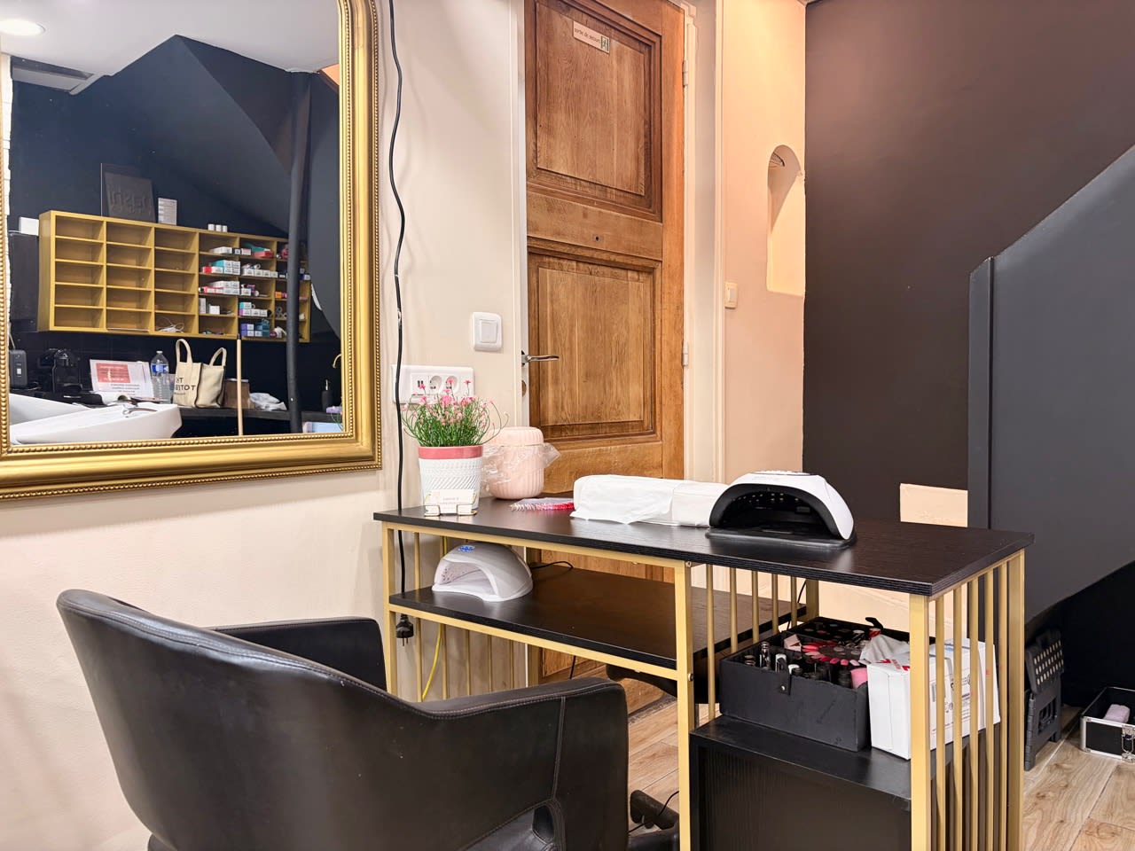 Laura S Esthéticienne - Prothésiste Ongulaire - Coiffure Nice - Laura S Esthéticienne - Prothésiste Ongulaire - Photo Galerie - OneBooking