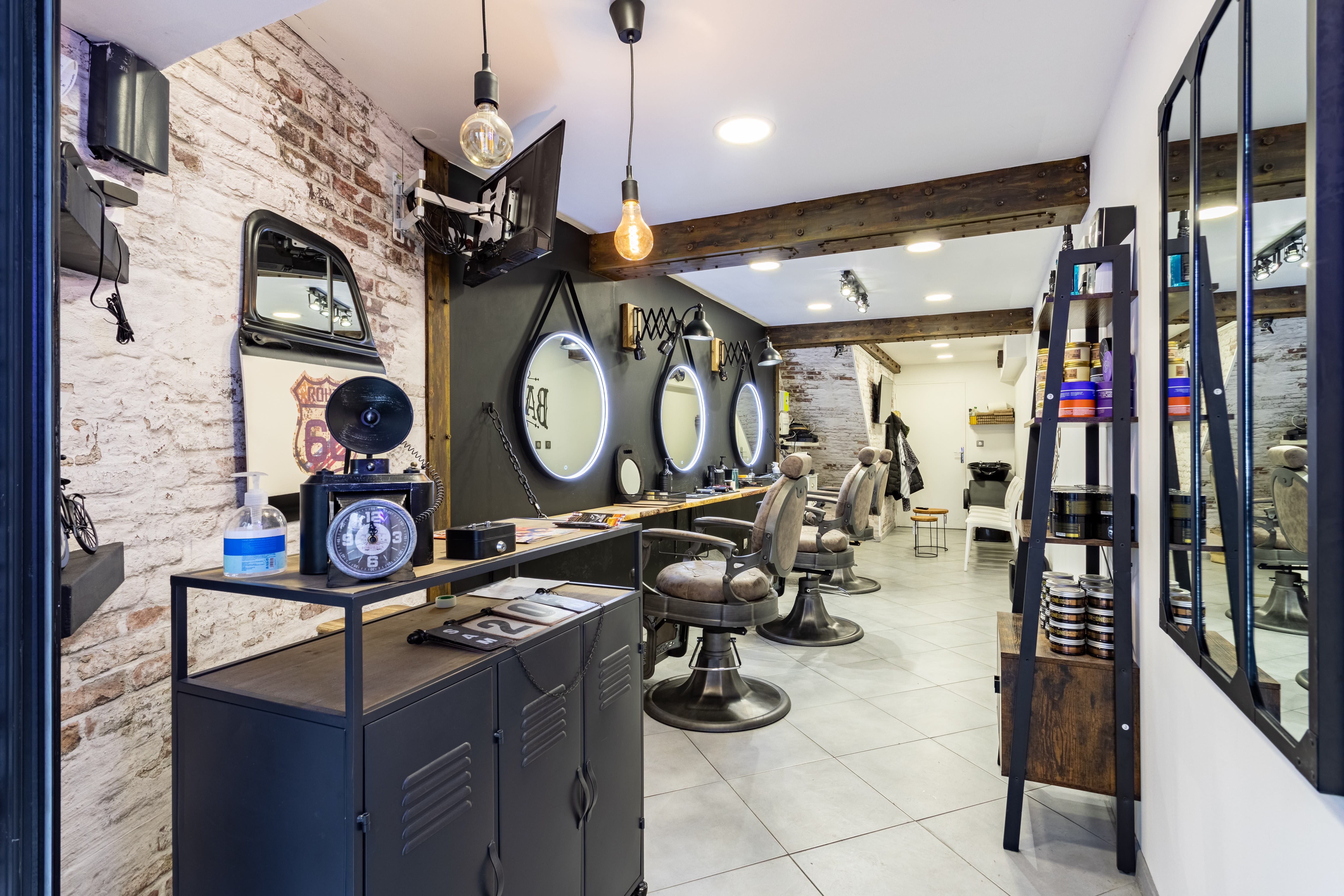Barber H