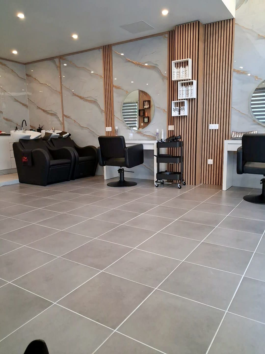 S.Linoria Coiffure - Coiffure Cannes - S.Linoria Coiffure - Photo Galerie - OneBooking