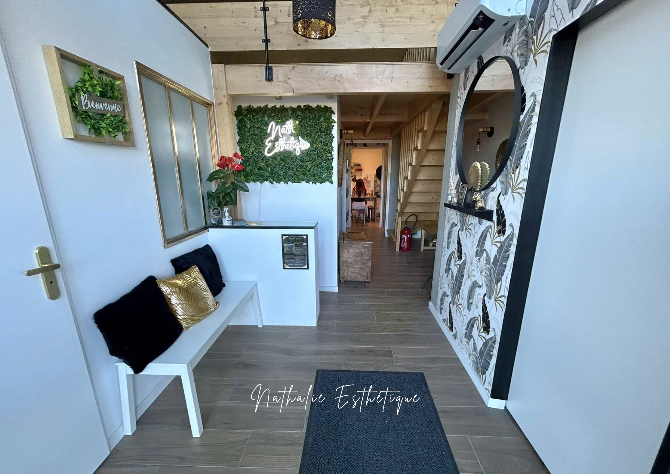 NATHALIE ESTHETIQUE - Onglerie Montpellier - OneBooking