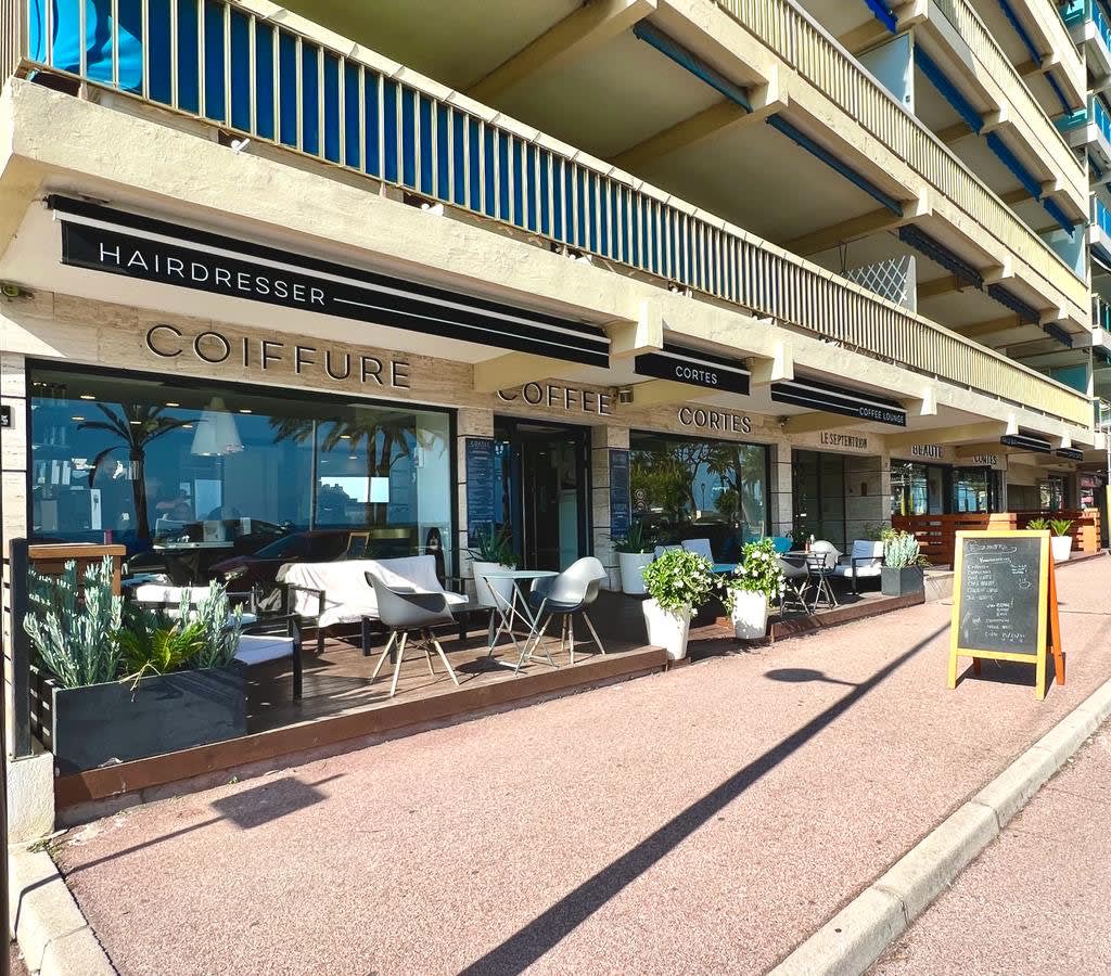 Salon Cortès - Institut de beauté Antibes - Photo de couverture - OneBooking