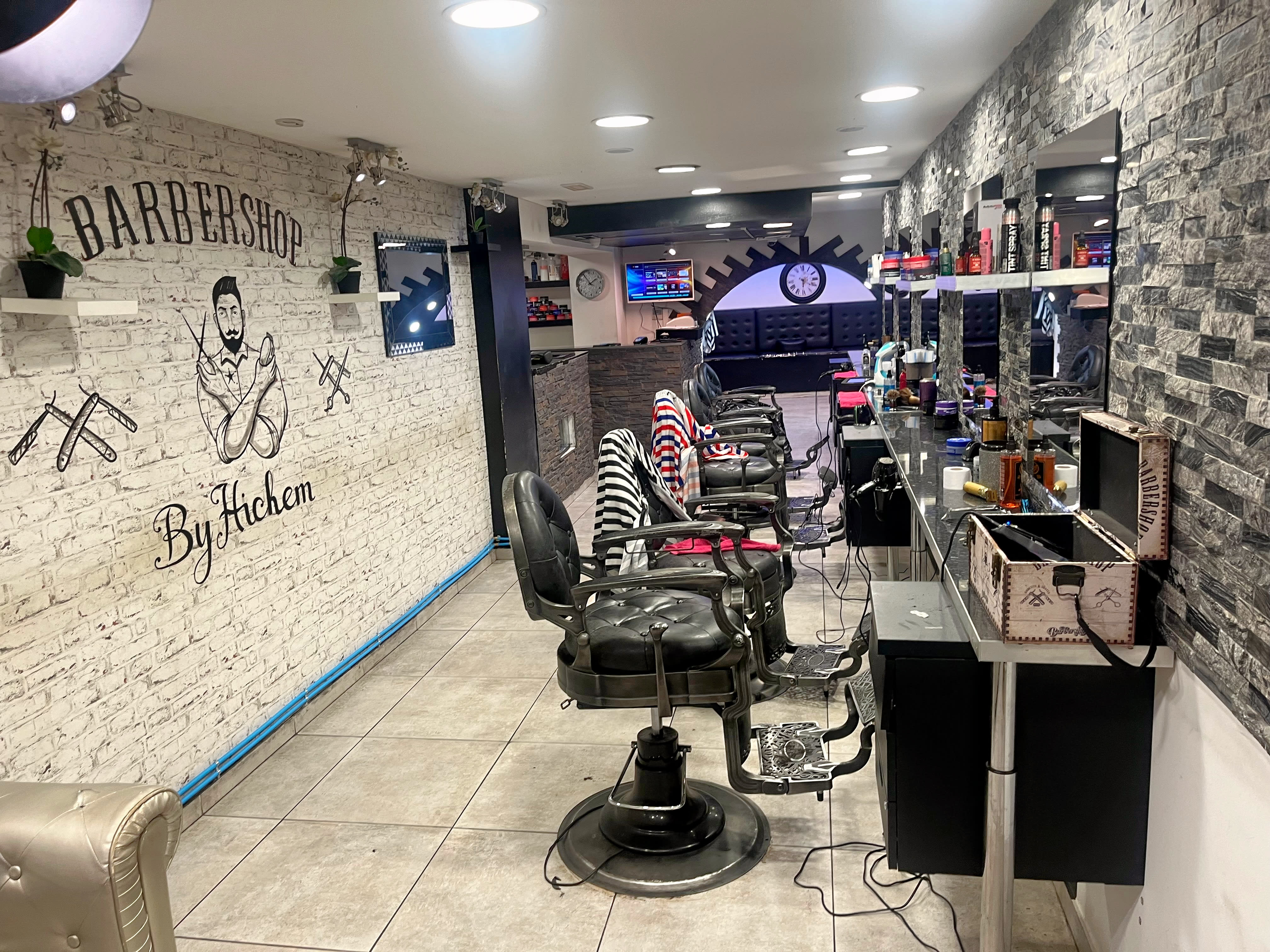 Universal Barber Shop by Hichem