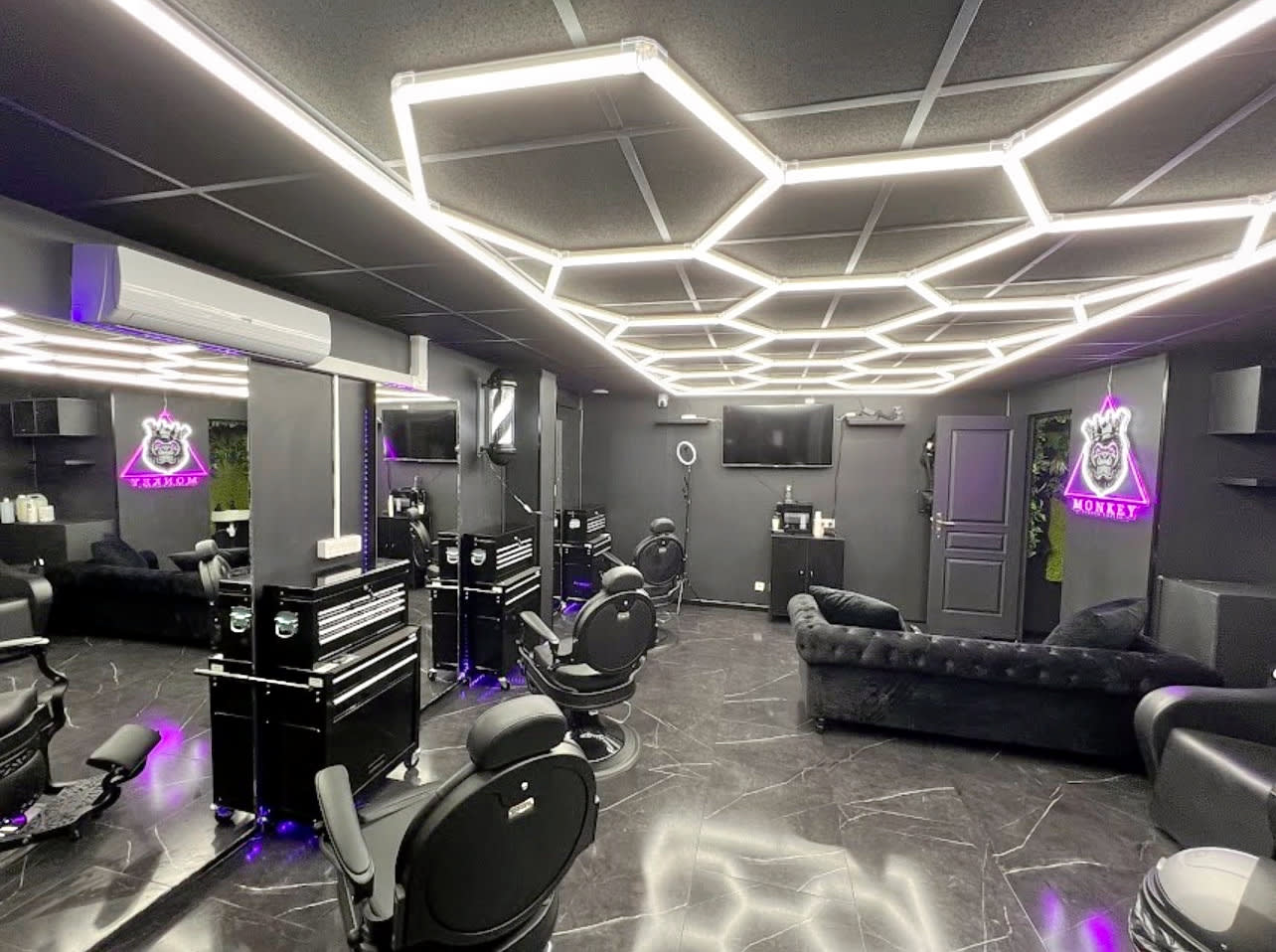 Monkey Barber Empire - Coiffure Montpellier - Photo de couverture - OneBooking