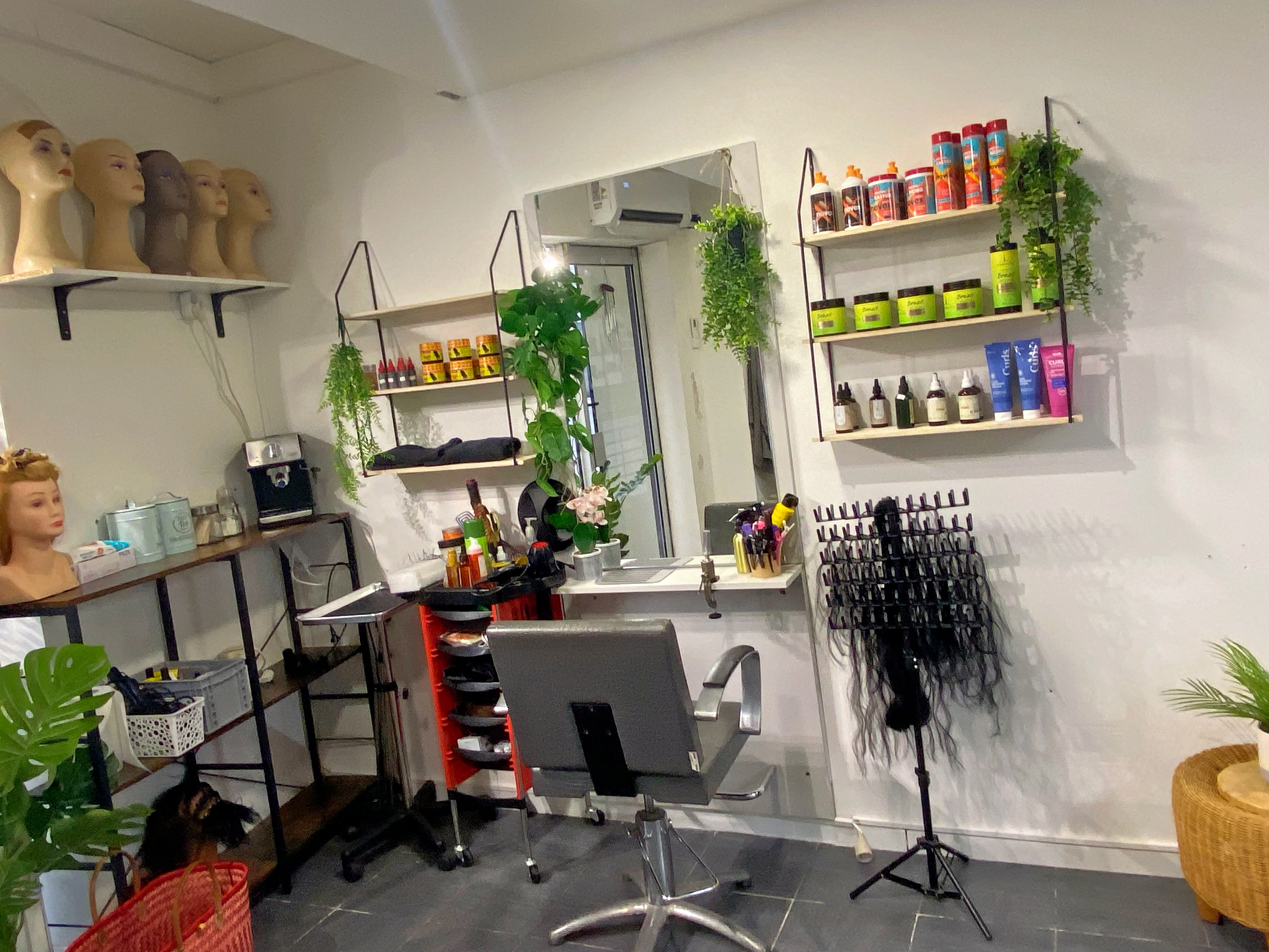 Genylia Beauty - Coiffure Avignon - Photo de couverture - OneBooking
