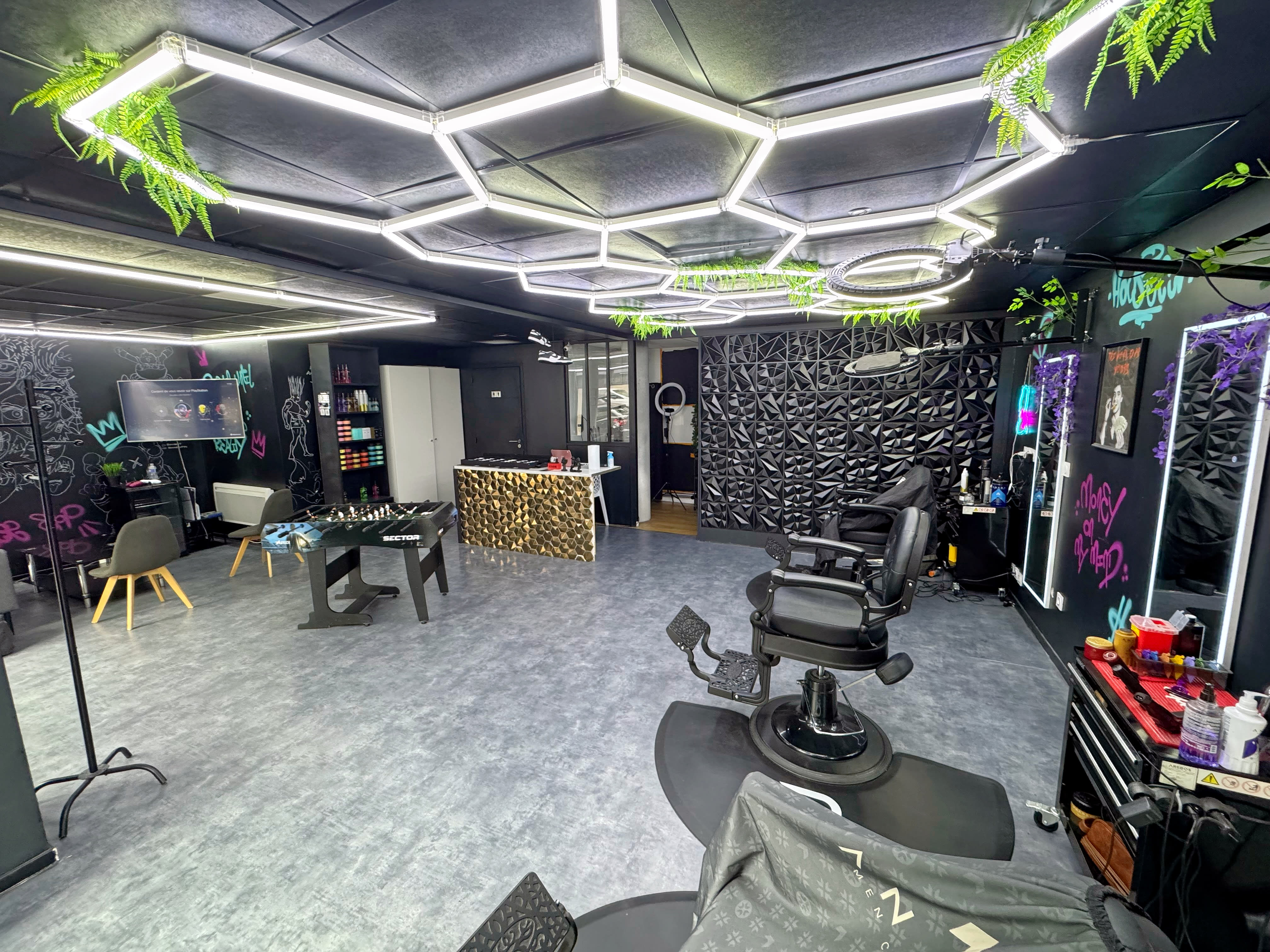 House Cut + - Coiffure Nantes - House Cut + - Photo Galerie - OneBooking