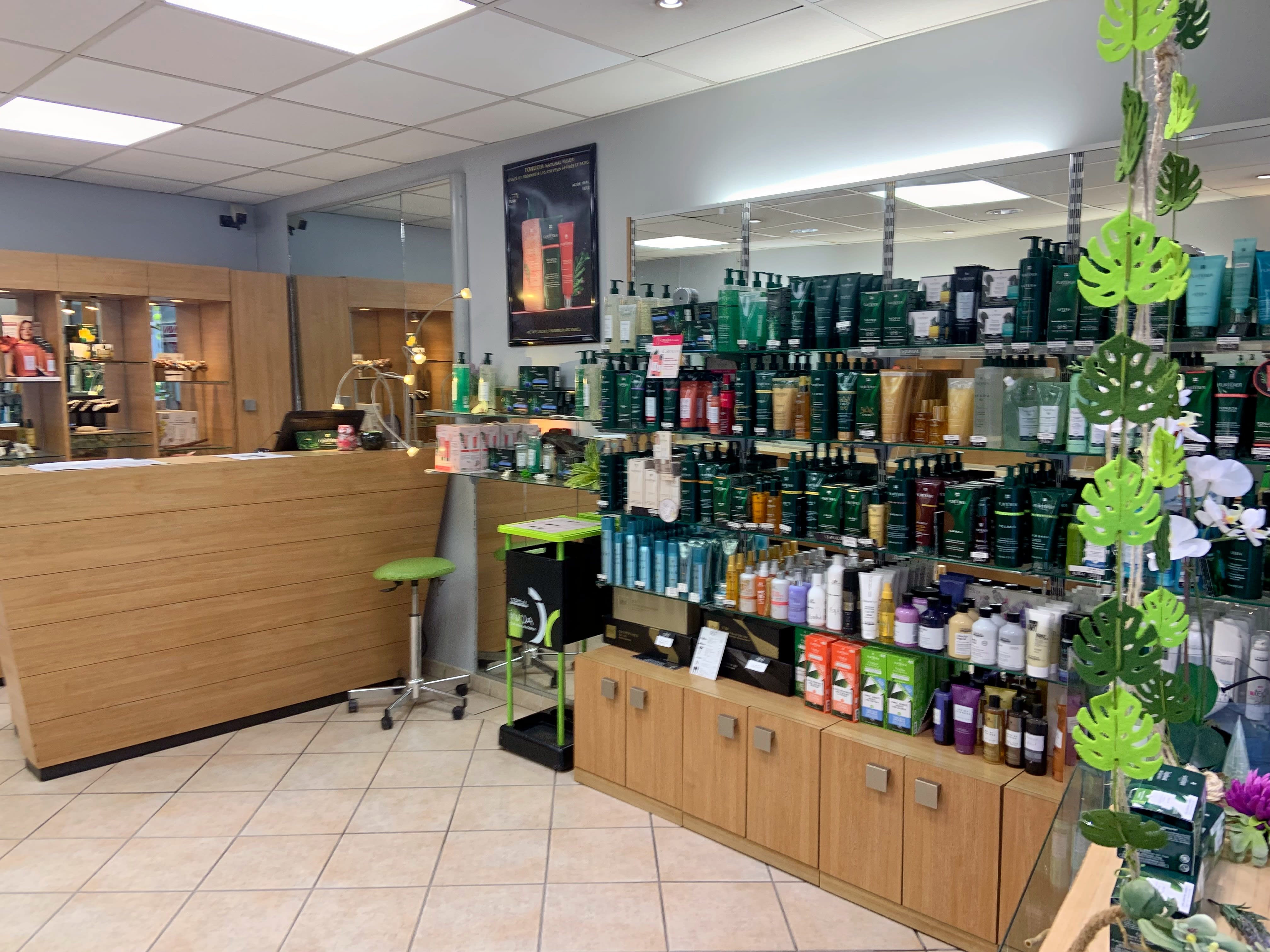 KEVA COIFFURE - Coiffure Brignoles - KEVA COIFFURE - Photo Galerie - OneBooking