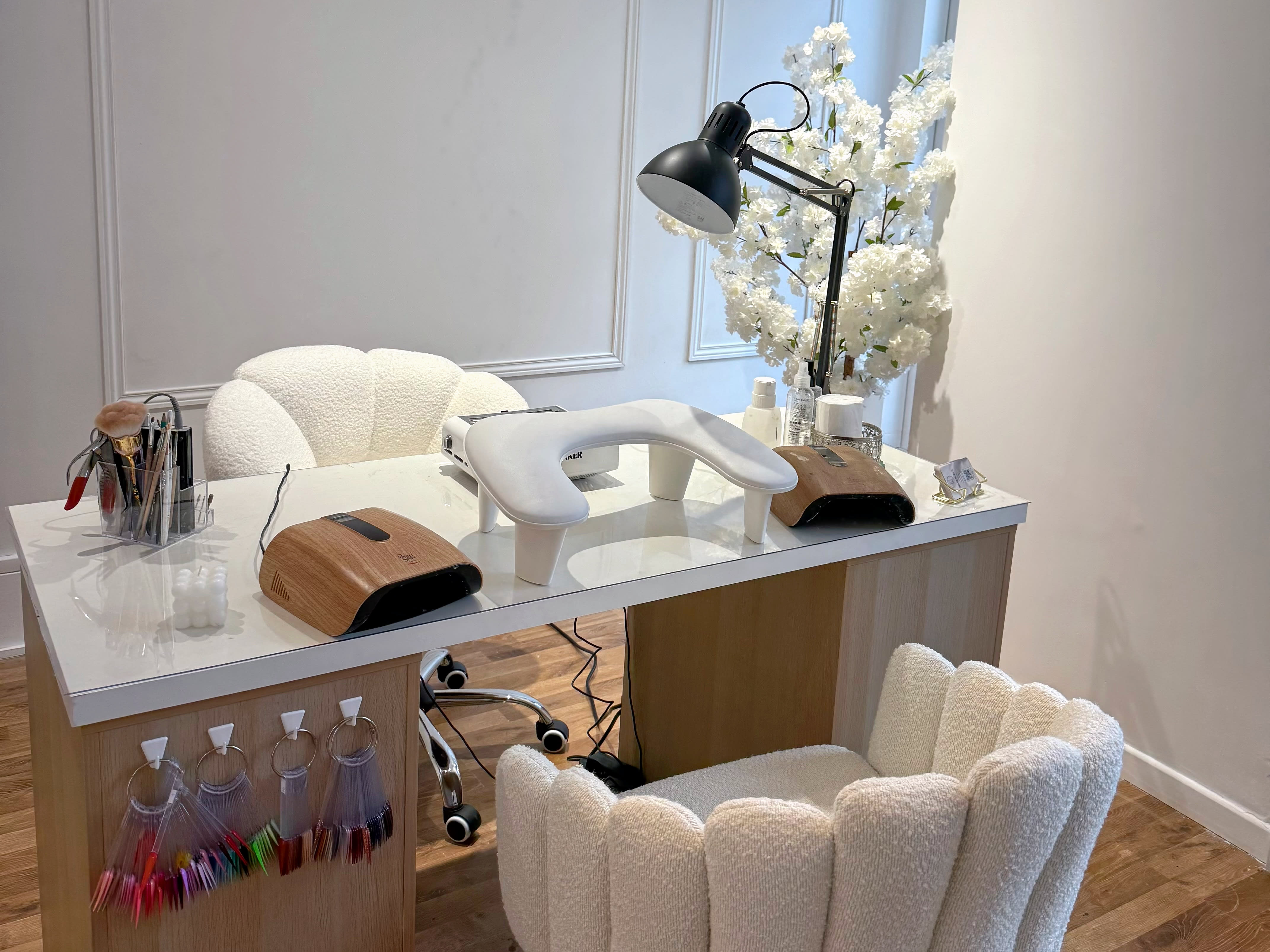 Mrs Beautys - Onglerie Grenoble - OneBooking