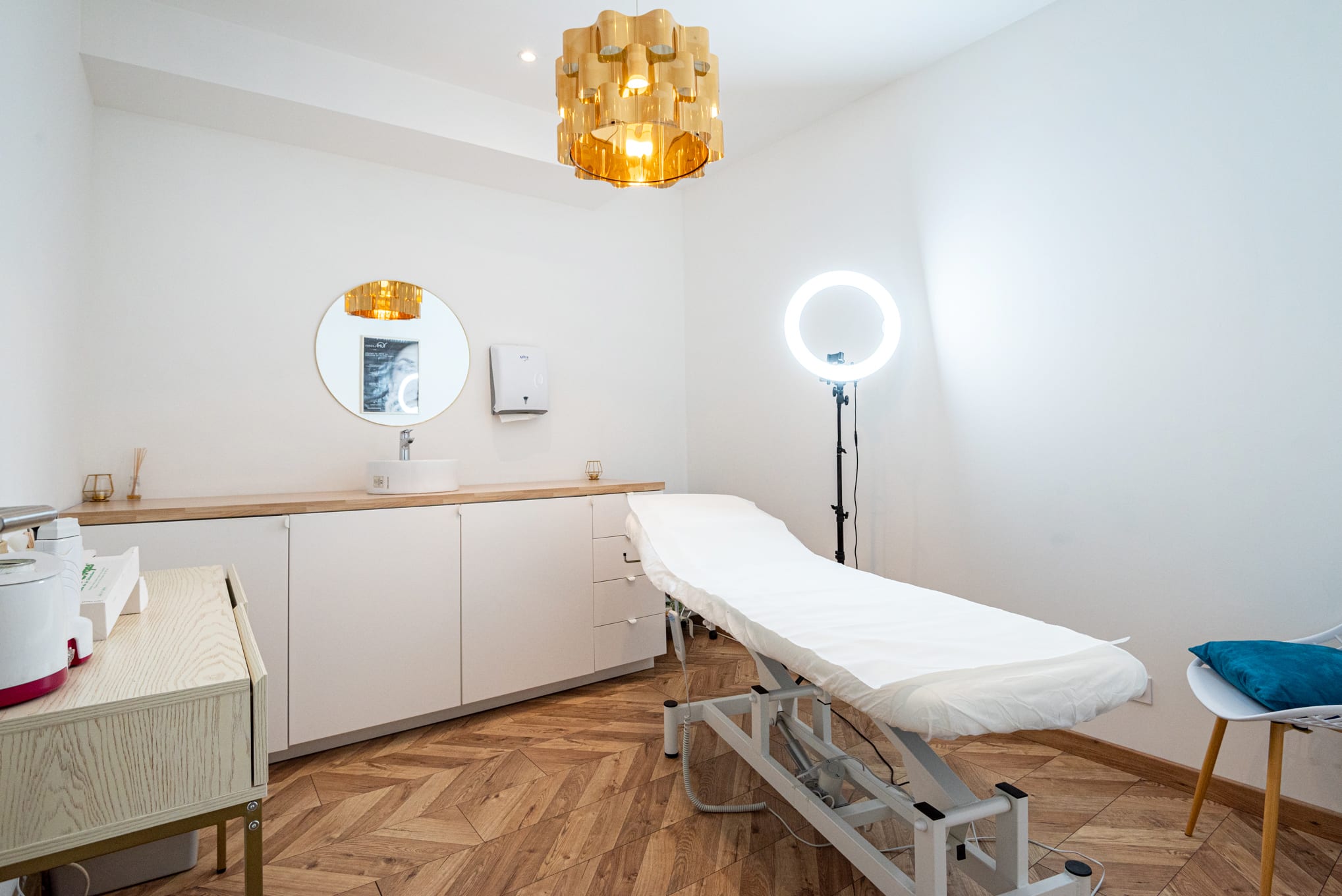 Clinicexpertparis - Massage Marseille - OneBooking