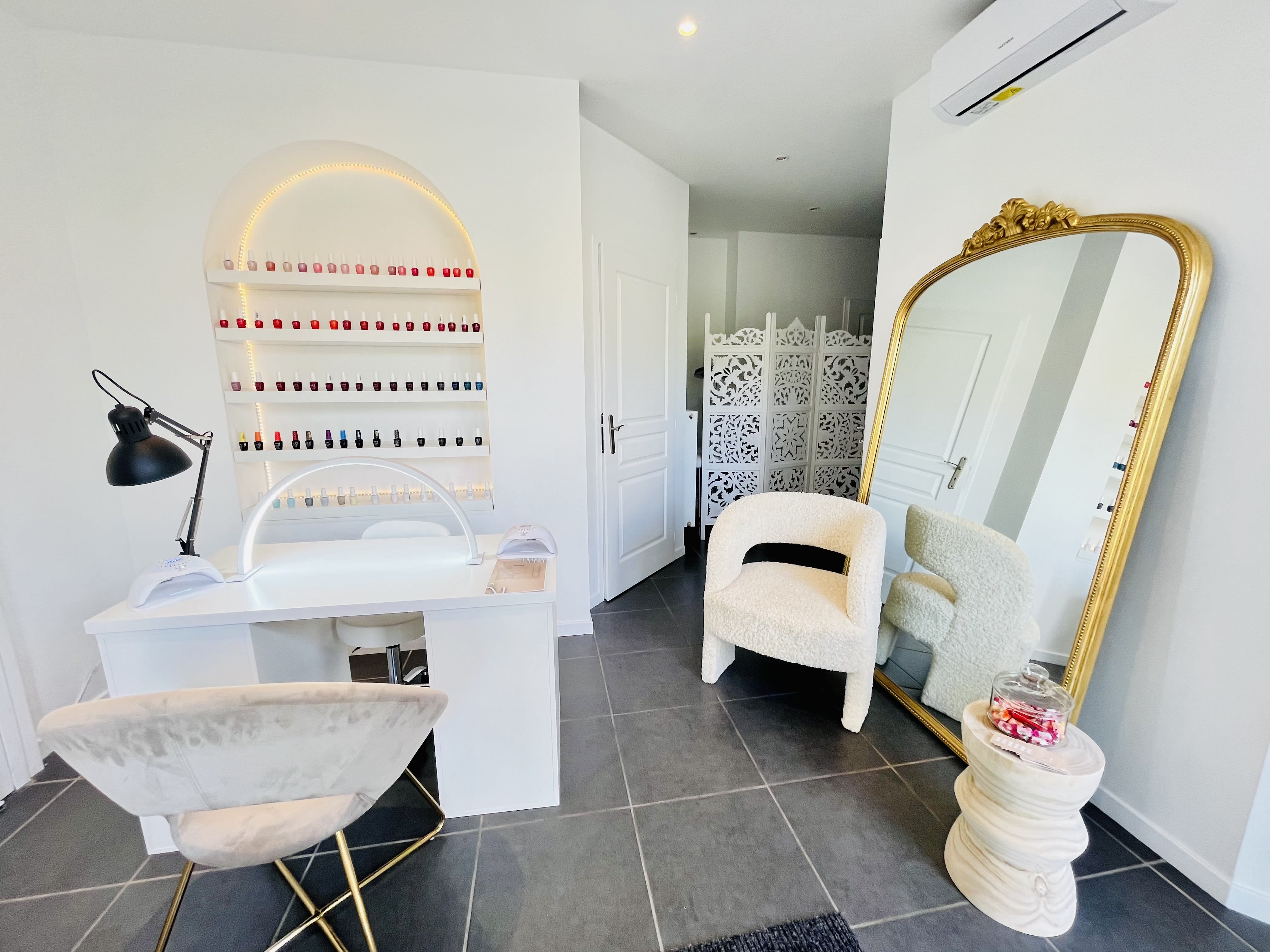 Studio M - Institut de beauté Grenoble - OneBooking
