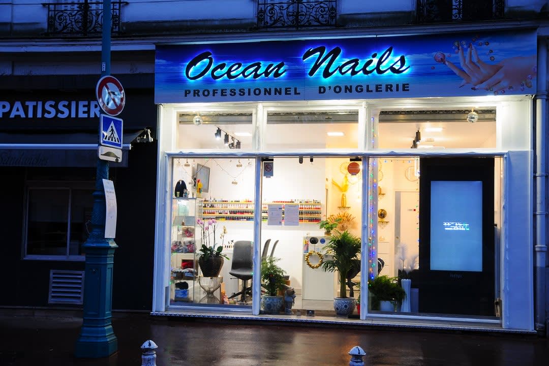 OCEAN NAILS