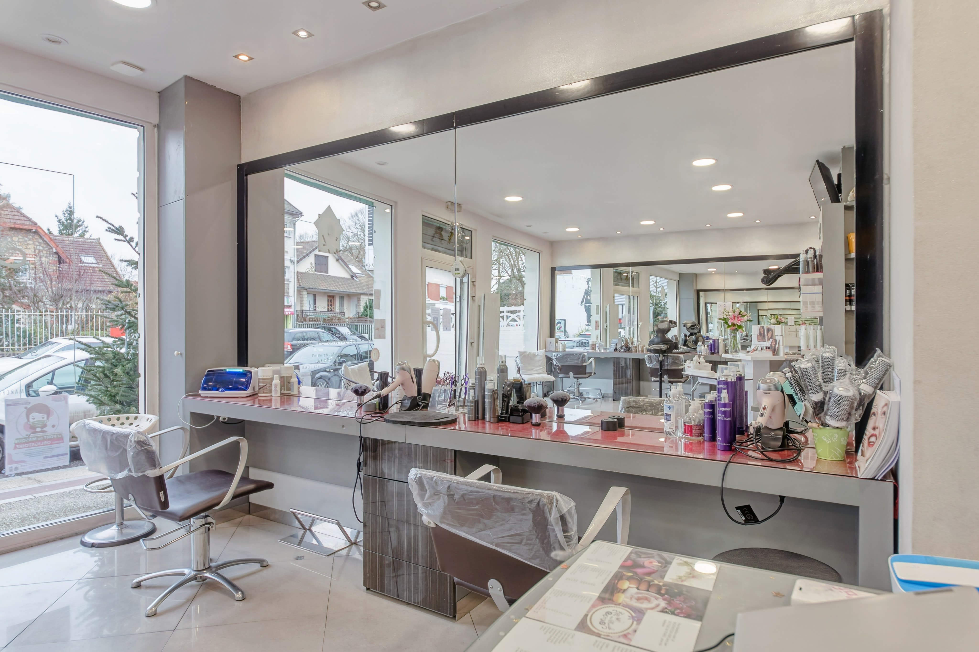 Emi Tif Coiffure Sainte Geneviève Des Bois Emi'tif Coiffure : coiffeur à Sainte-Geneviève-des-Bois