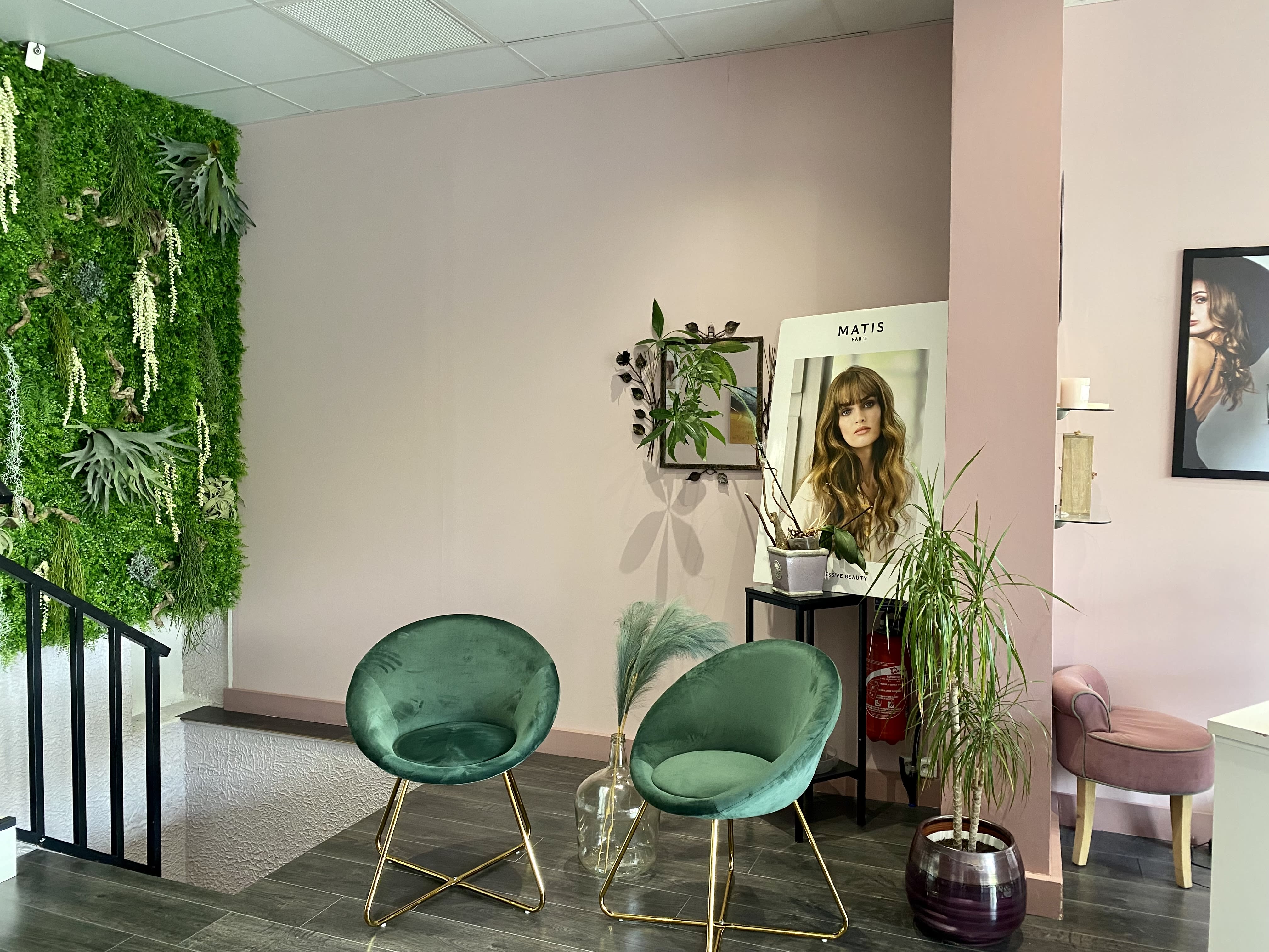 MAISON FACIEM (Cynthia) - Institut de beauté Antibes - MAISON FACIEM (Cynthia) - Photo Galerie - OneBooking