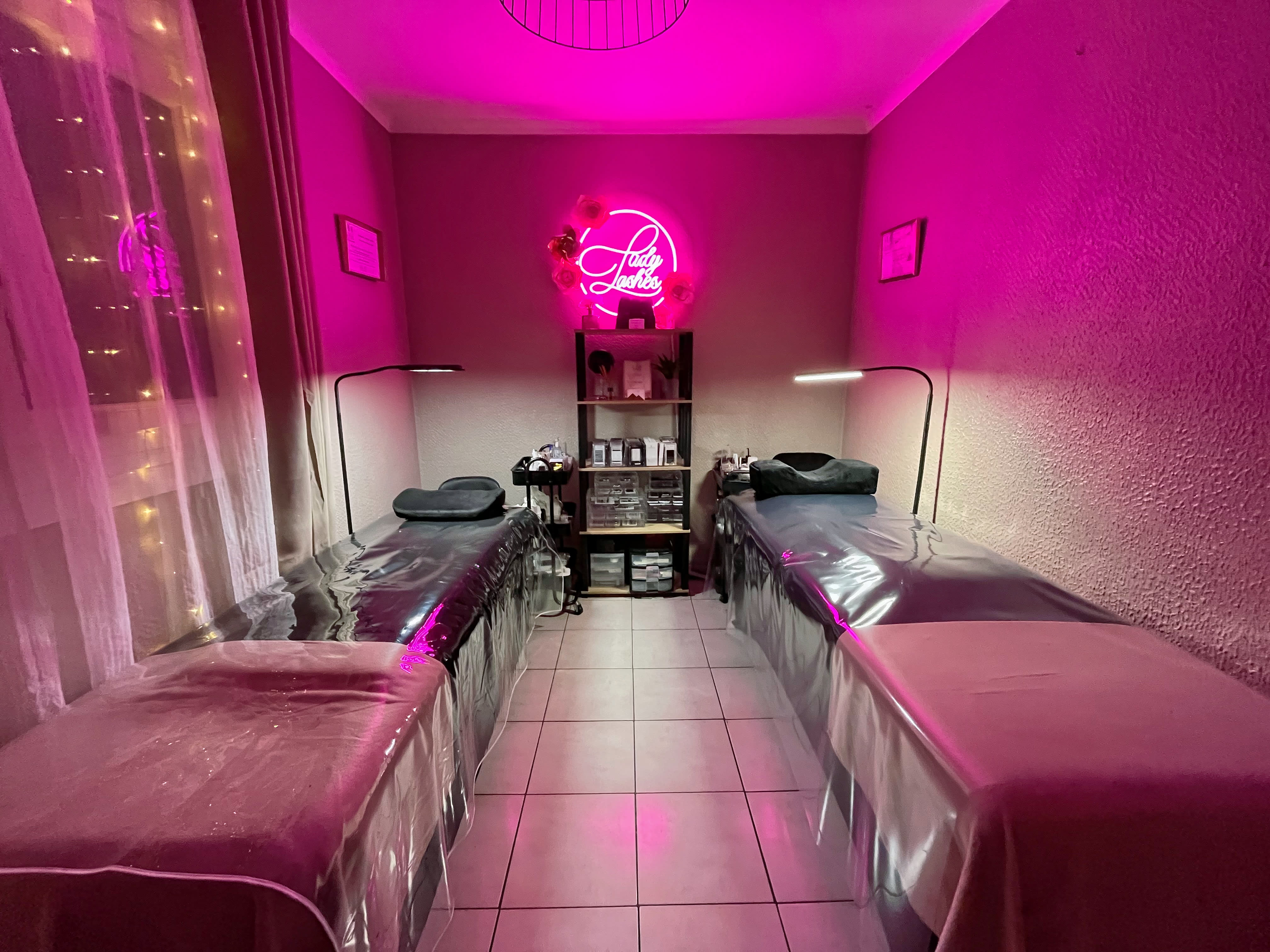 Lady Lashes - Institut de beauté Antibes - Lady Lashes - Photo Galerie - OneBooking