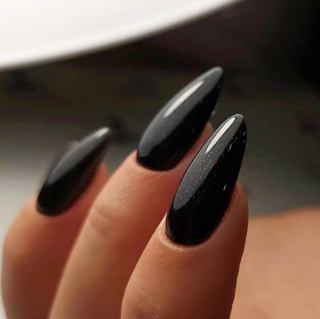 Ongles by Bela - Onglerie Nîmes - OneBooking