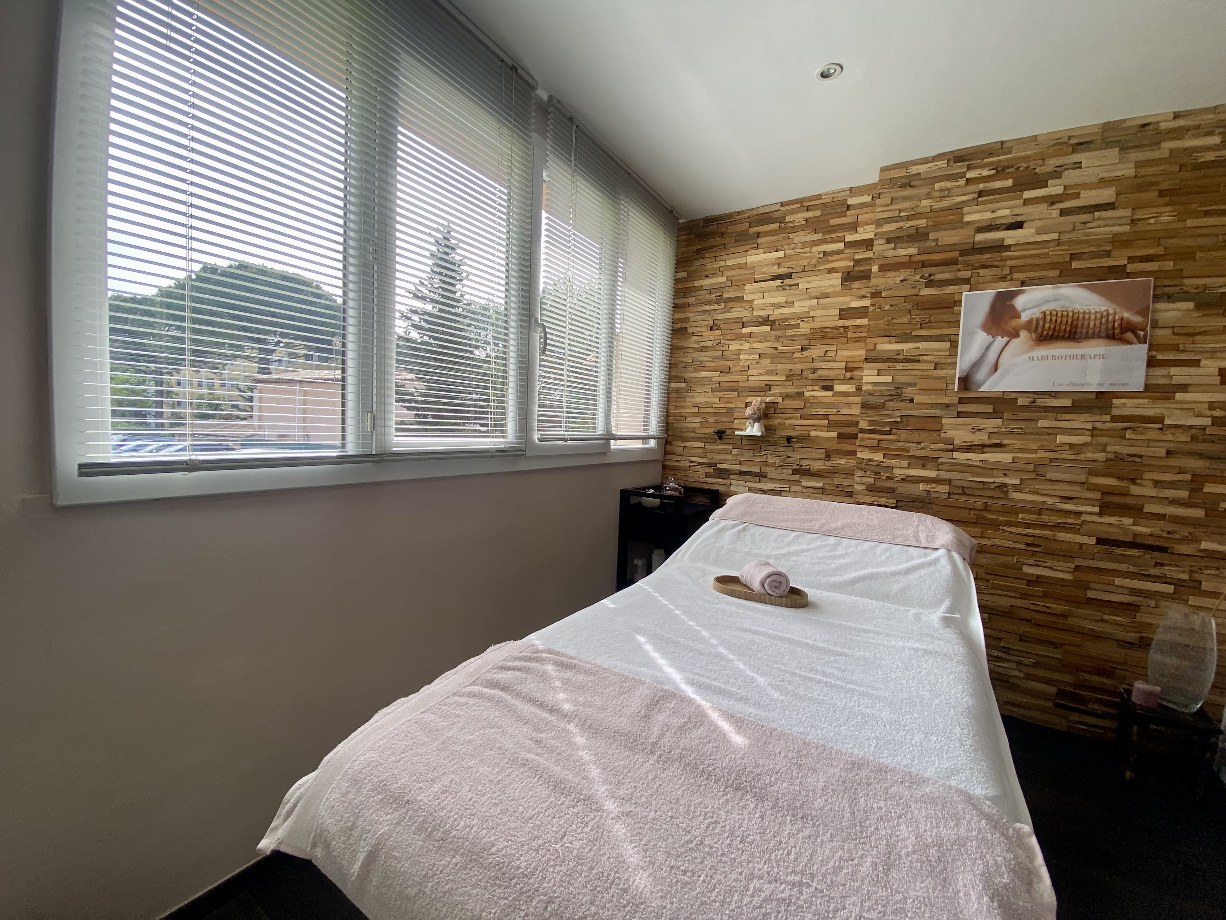 MAISON FACIEM (Cynthia) - Institut de beauté Antibes - MAISON FACIEM (Cynthia) - Photo Galerie - OneBooking