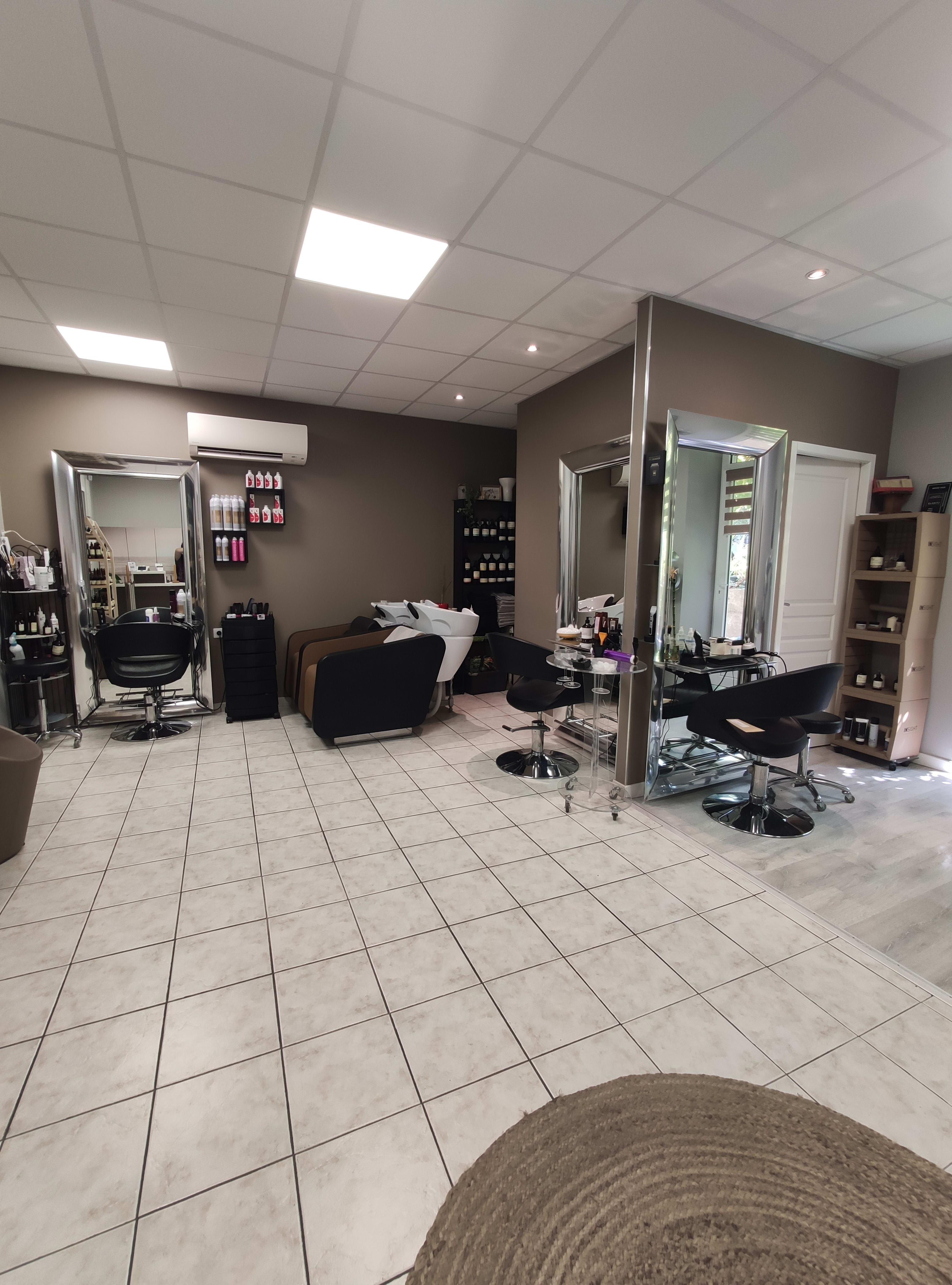 Atelier de Coiffure Karin (Concept Personnalisé Privé) - Coiffure Nîmes - OneBooking