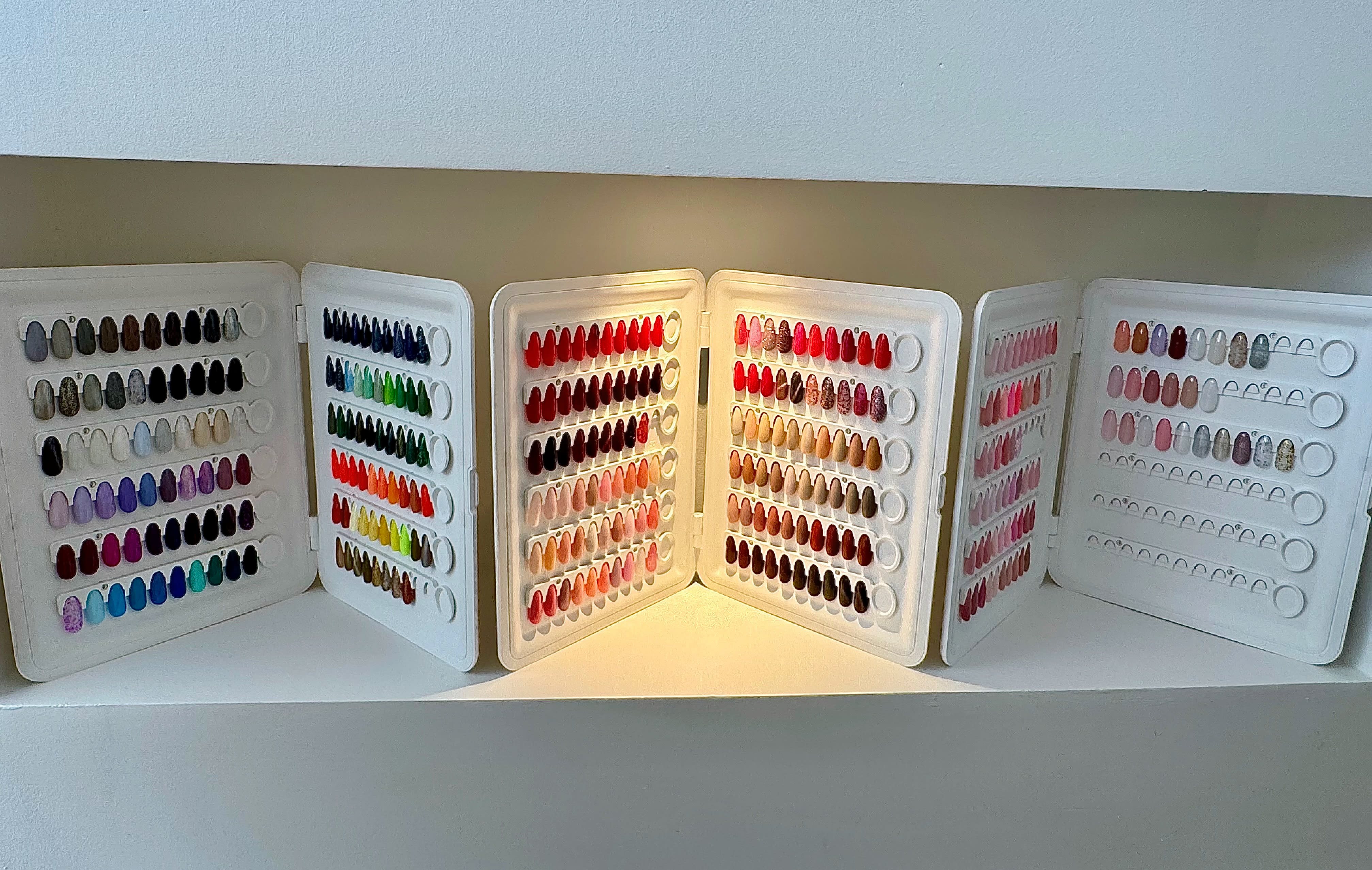 MAISON HENRI | MAISON DE BEAUTÉ FRANÇAISE - Sourcils & cils Nice - MAISON HENRI | MAISON DE BEAUTÉ FRANÇAISE - Photo Galerie - OneBooking