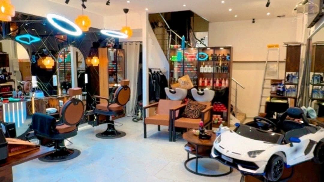 Hair Luxury - Barbier Lyon - OneBooking