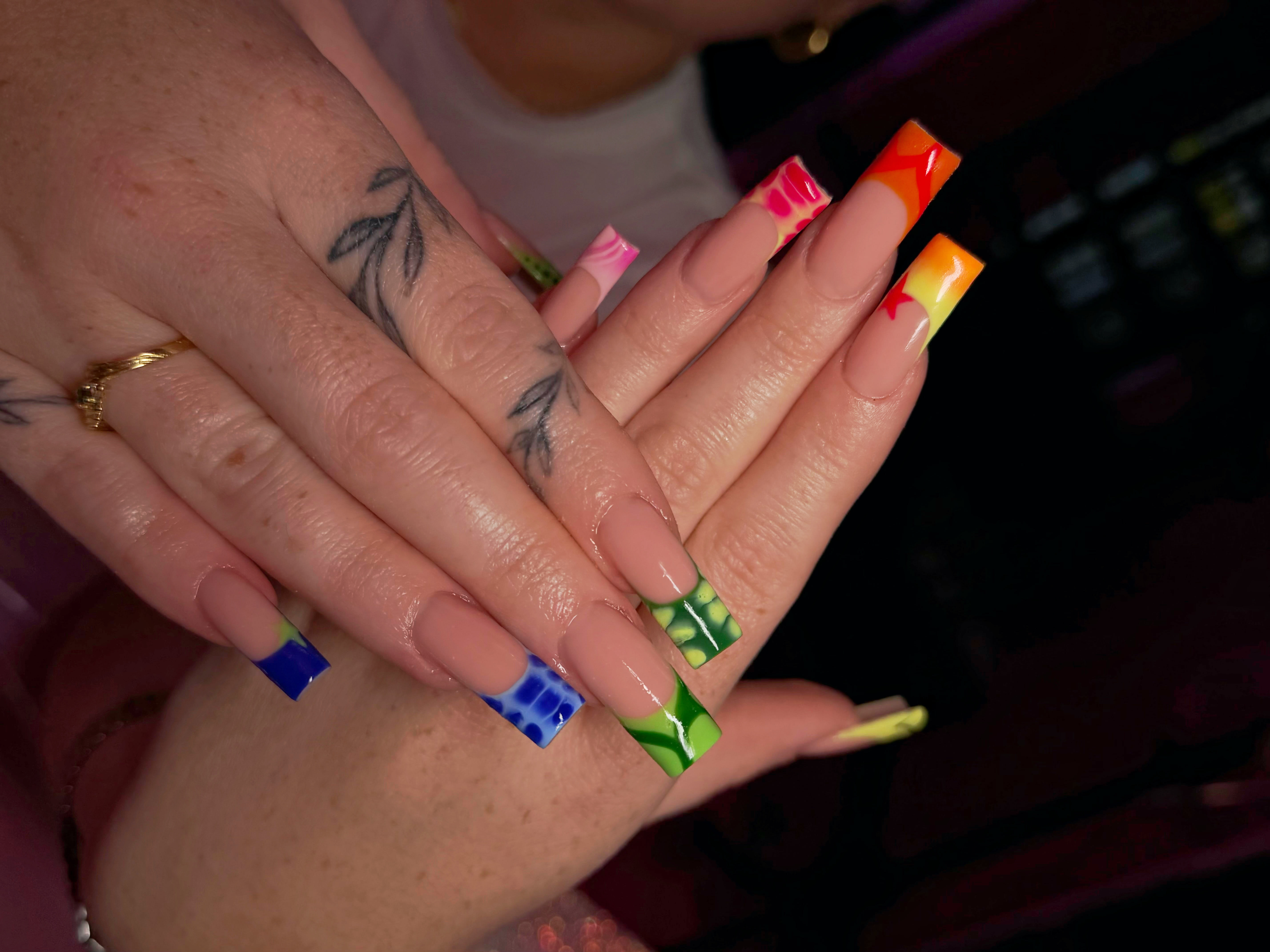 NailsLi x Tony Lespert - Sourcils & cils Nice - Photo de couverture - OneBooking
