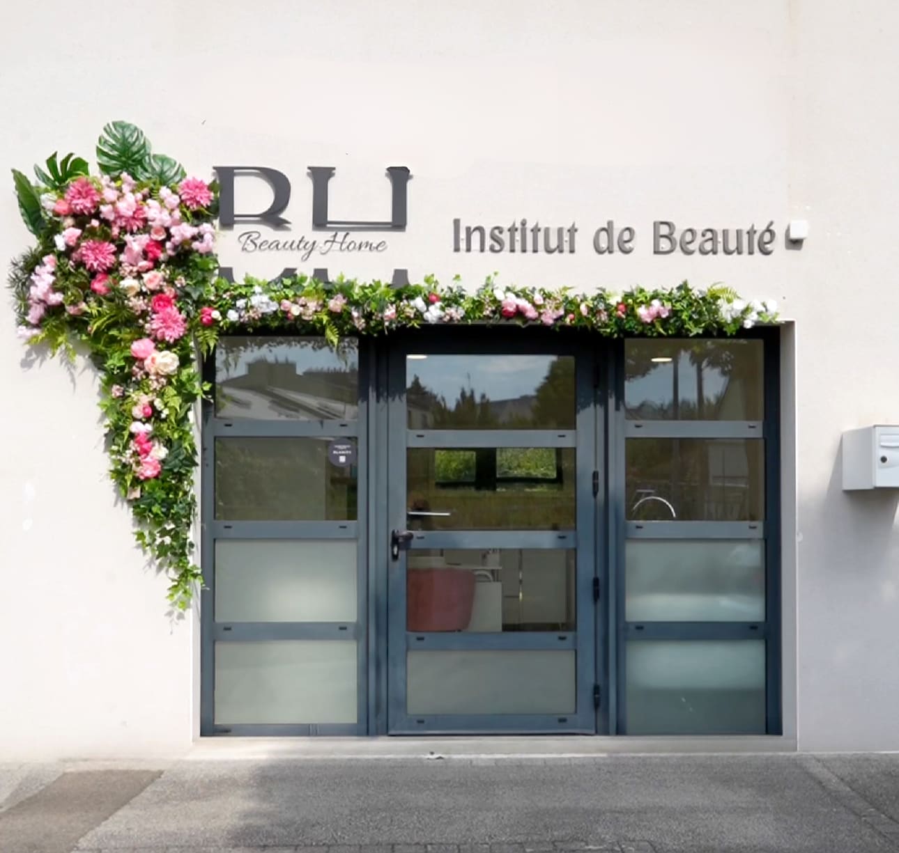 Beauty Home - Épilation Brest - OneBooking