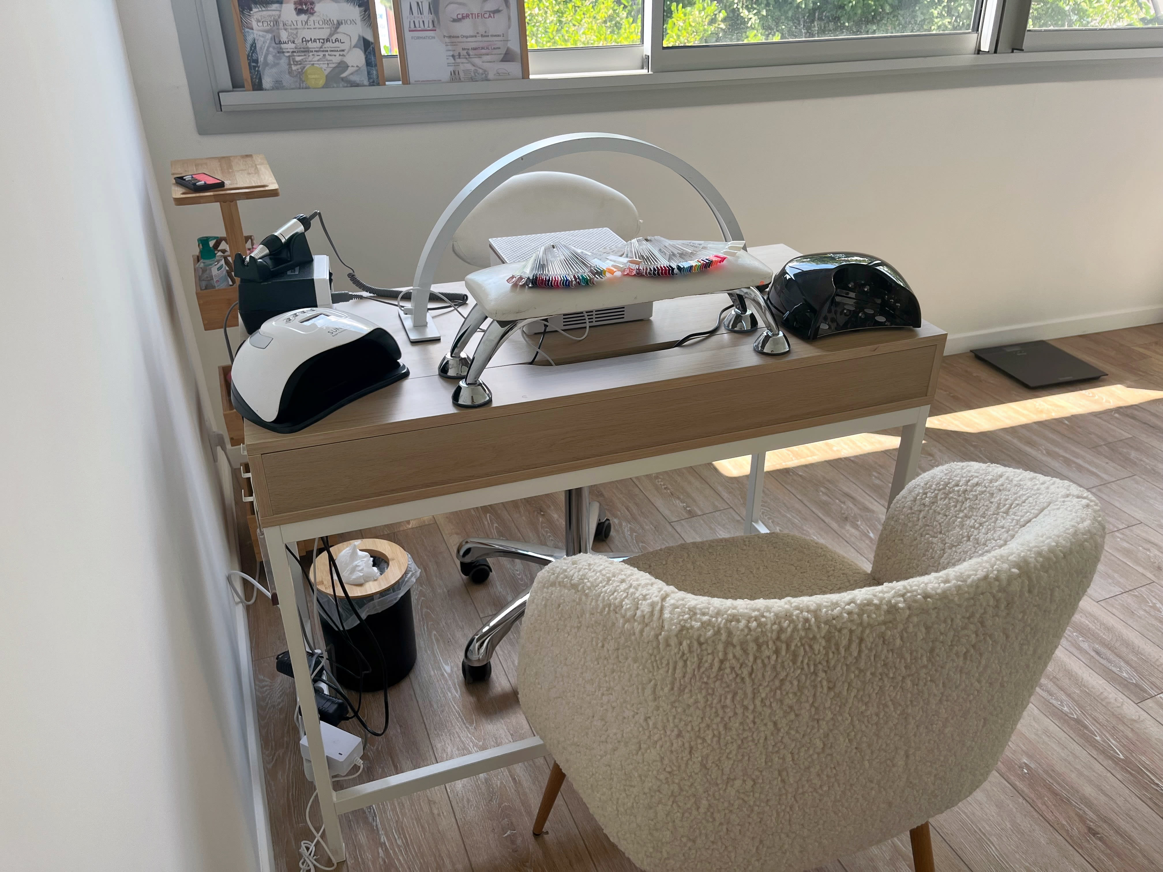 Les soins de Laurie : luxopuncture et prothésiste ongulaire - Institut de beauté Cannes - Les soins de Laurie : luxopuncture et prothésiste ongulaire - Photo Galerie - OneBooking