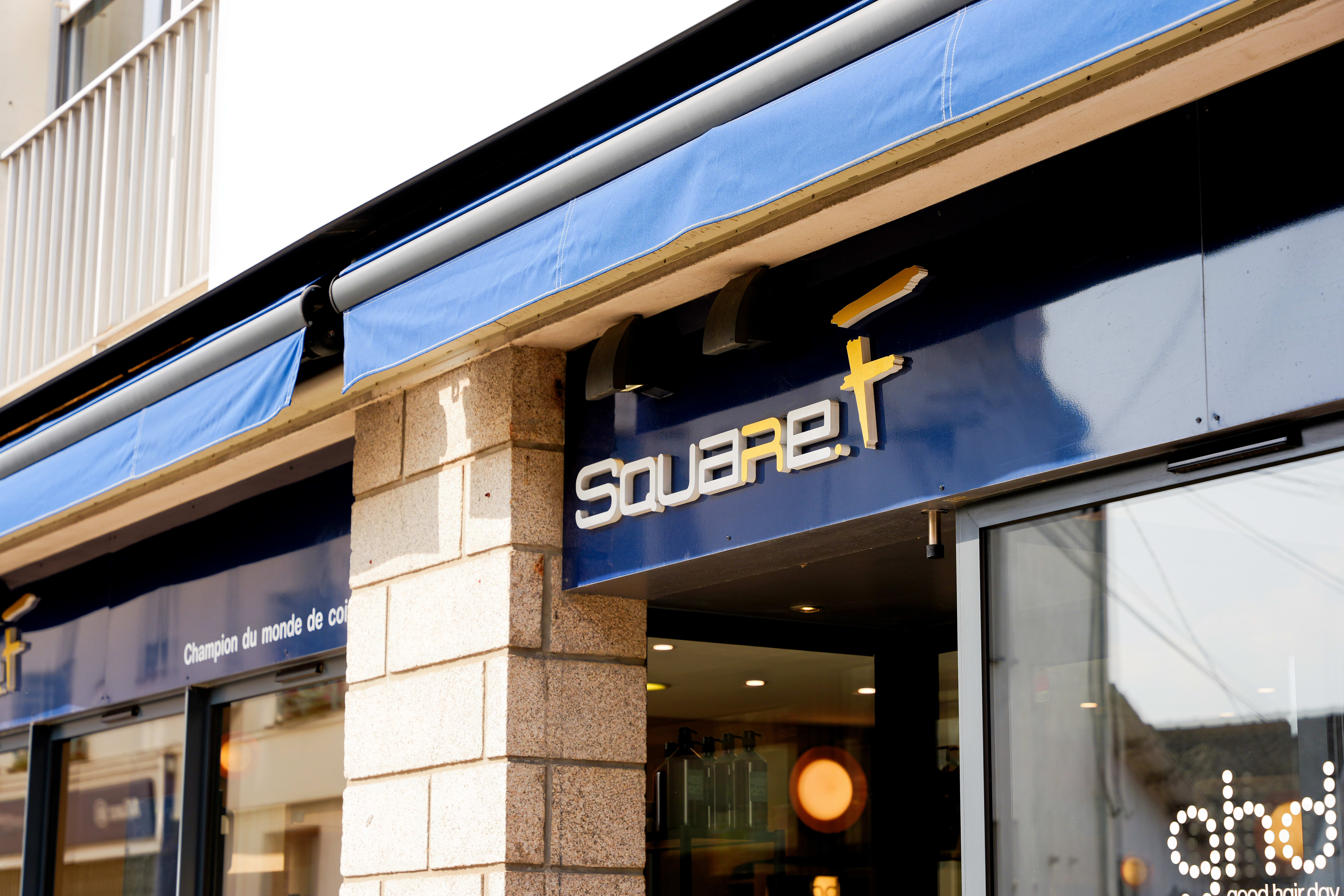 Square F - Champion du Monde de Coiffure | Coiffeur - Coloriste - Coiffure Nantes - Square F - Champion du Monde de Coiffure | Coiffeur - Coloriste - Photo Galerie - OneBooking