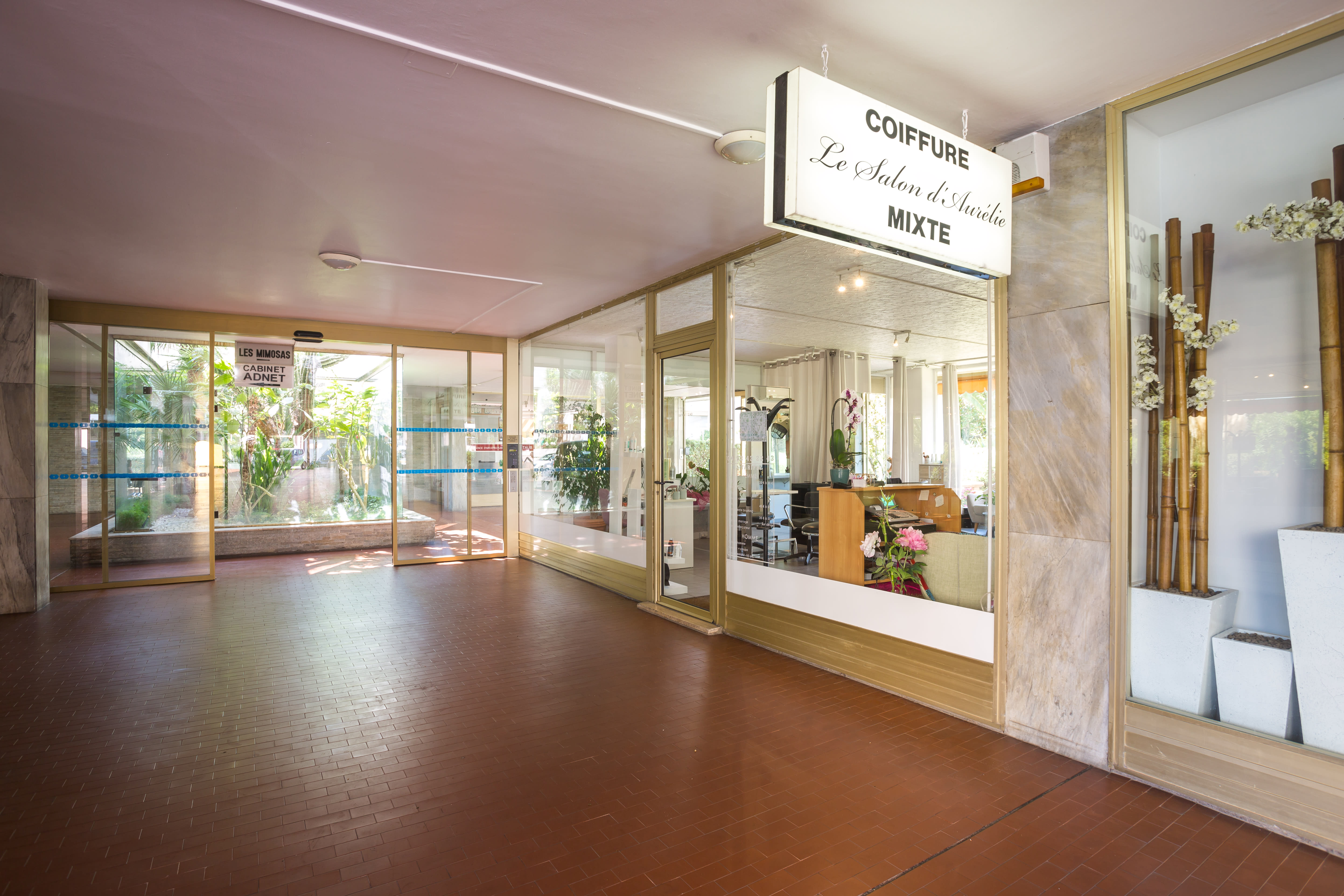 Le salon d'Aurélie - Institut de beauté Cannes - Le salon d'Aurélie - Photo Galerie - OneBooking