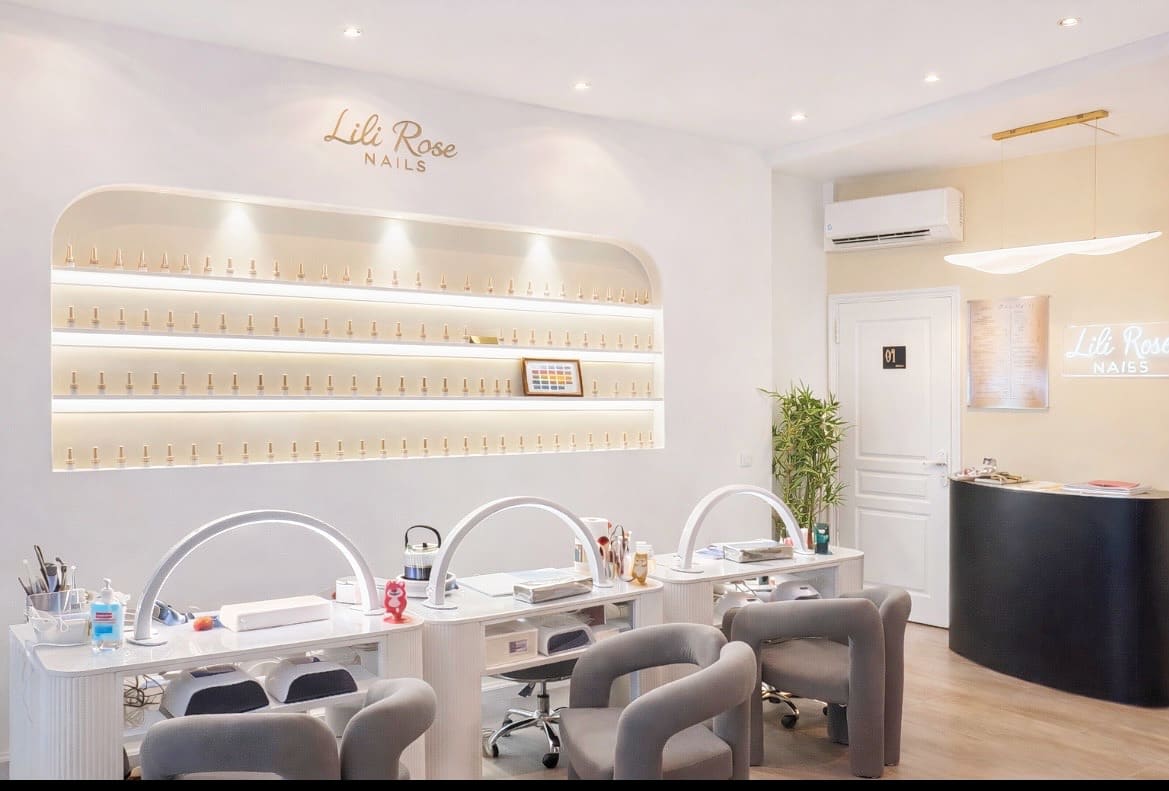 Lili Rose Nails - Sourcils & cils Nice - Lili Rose Nails - Photo Galerie - OneBooking