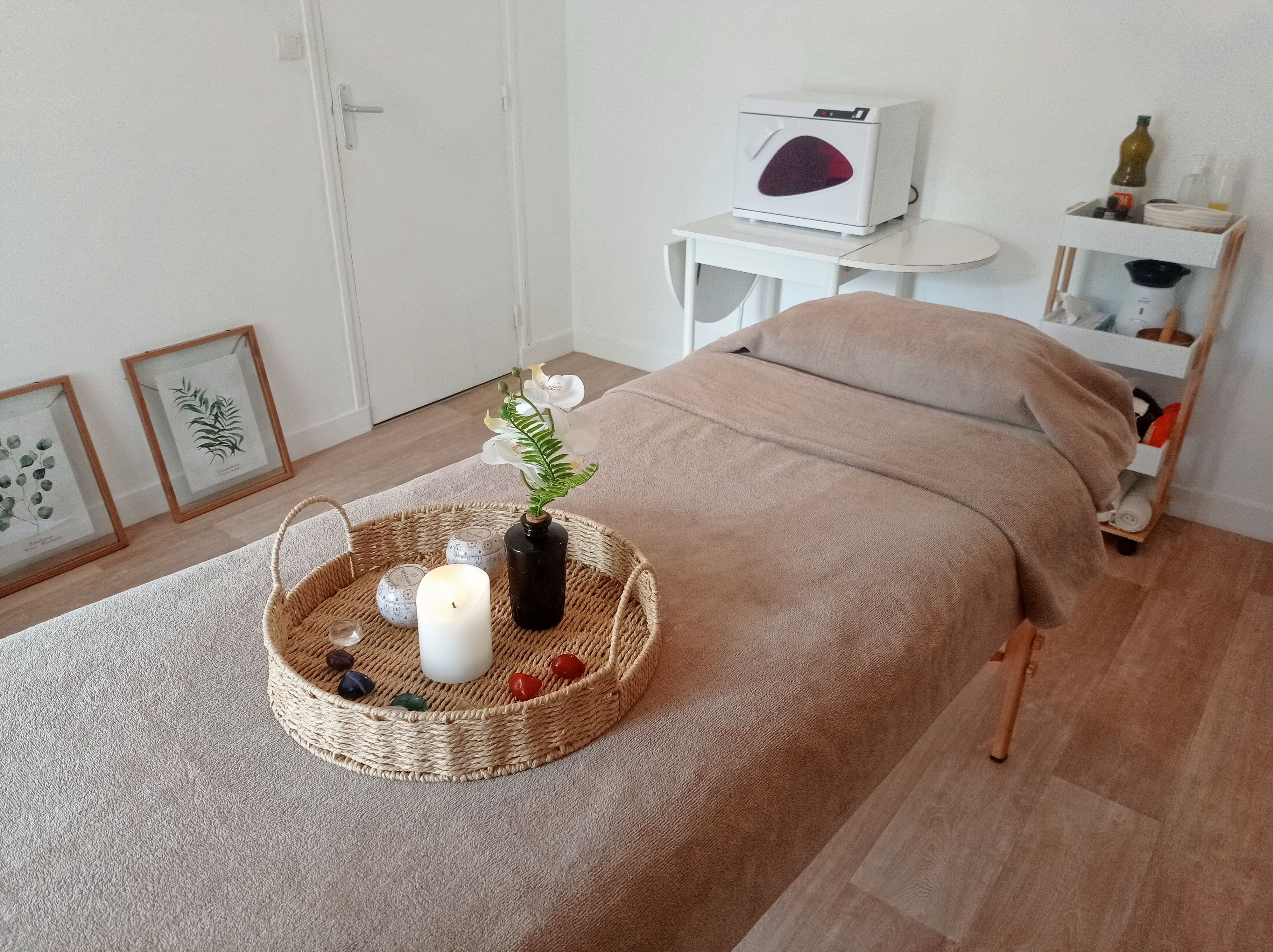 Emilie Lamiaux, Coaching Bien-Etre, Naturopathie & Massage Traditionnel
