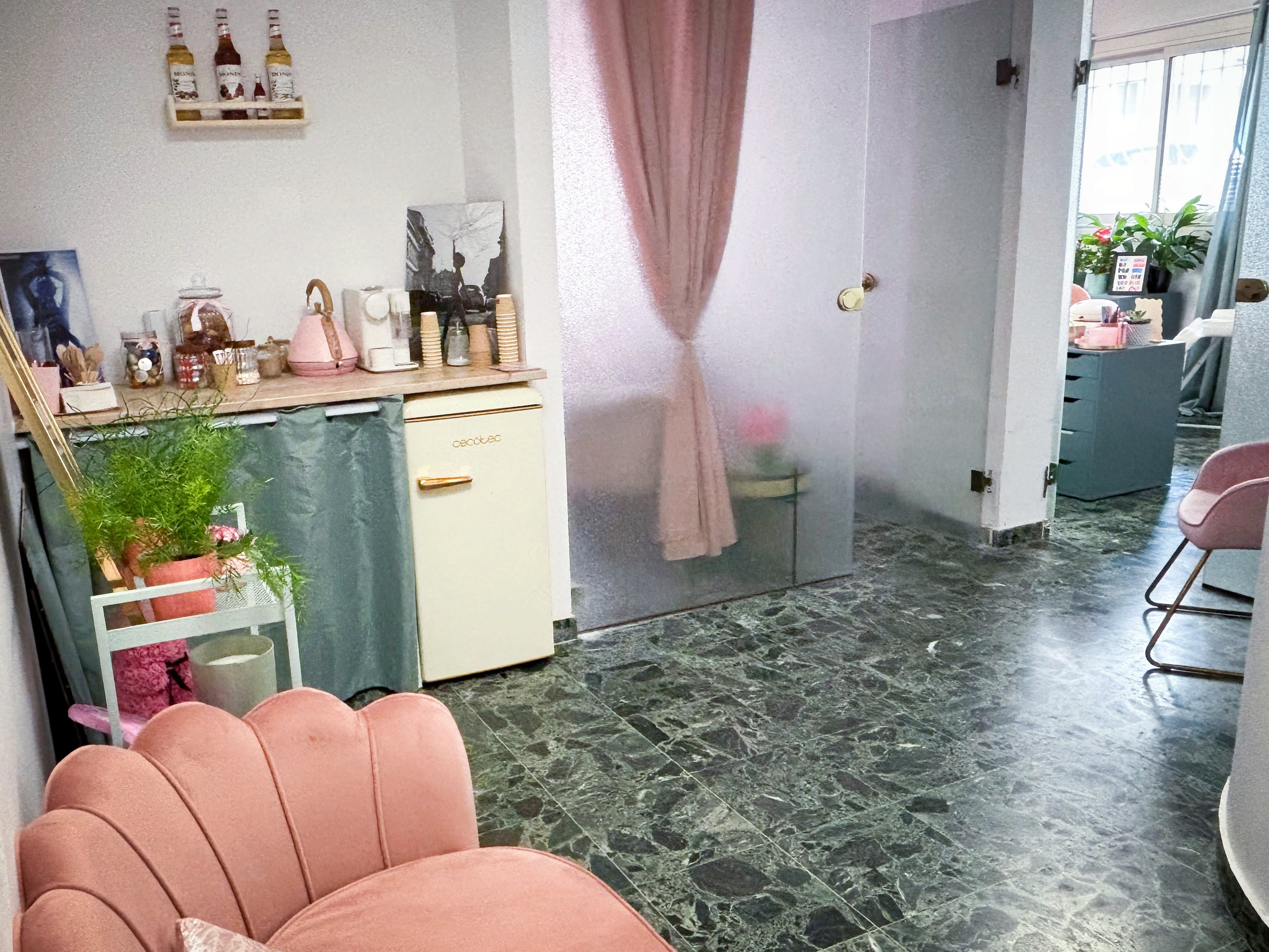 Home Sweet Nails & Beauty - Onglerie Le Cannet - Home Sweet Nails & Beauty - Photo Galerie - OneBooking