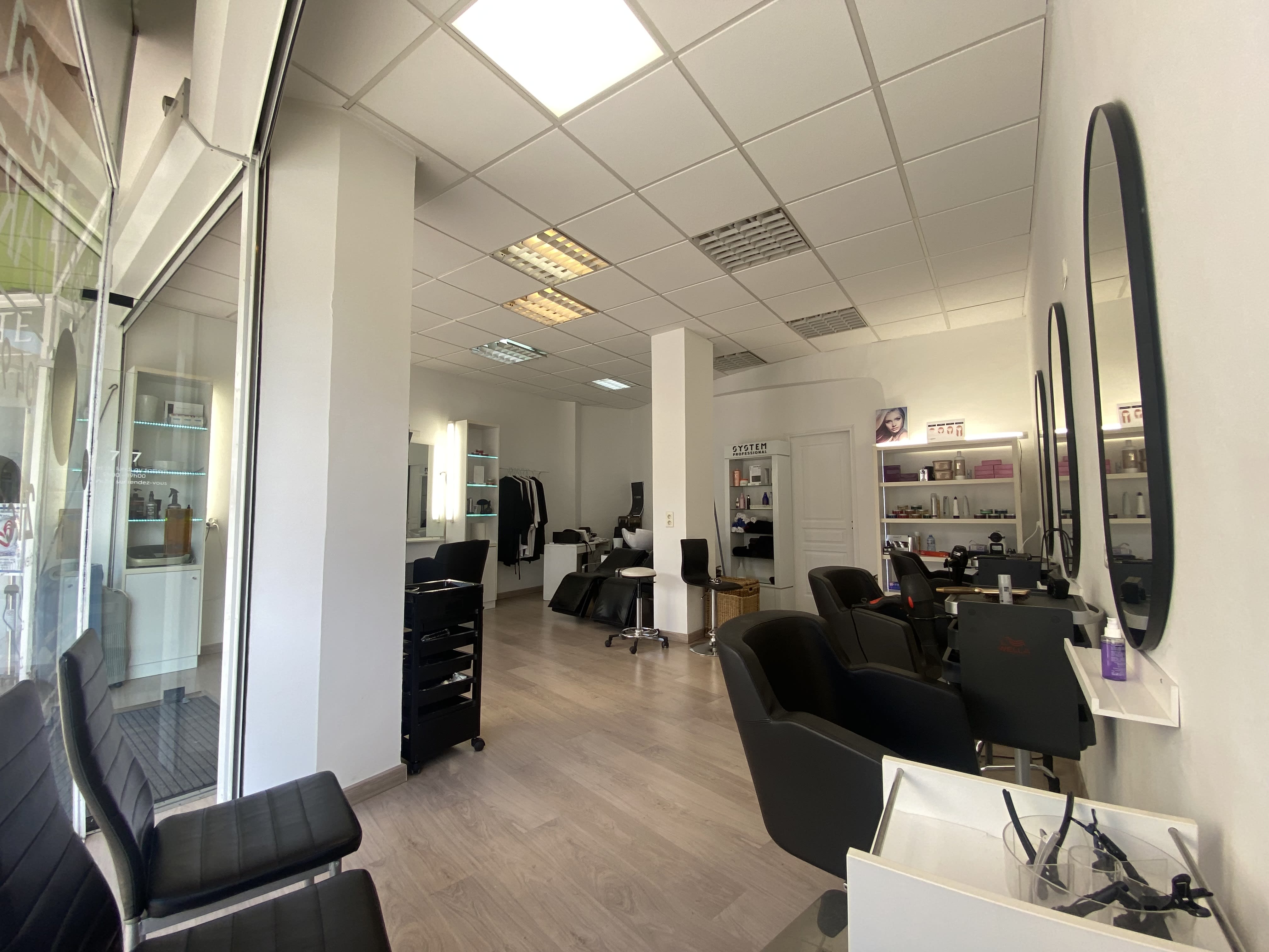 Sept Sept Coiffures - Coiffure Vallauris - Sept Sept Coiffures - Photo Galerie - OneBooking