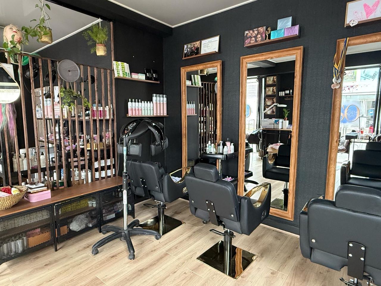SLAVA ODINET Beauty hub - Onglerie Tours - OneBooking