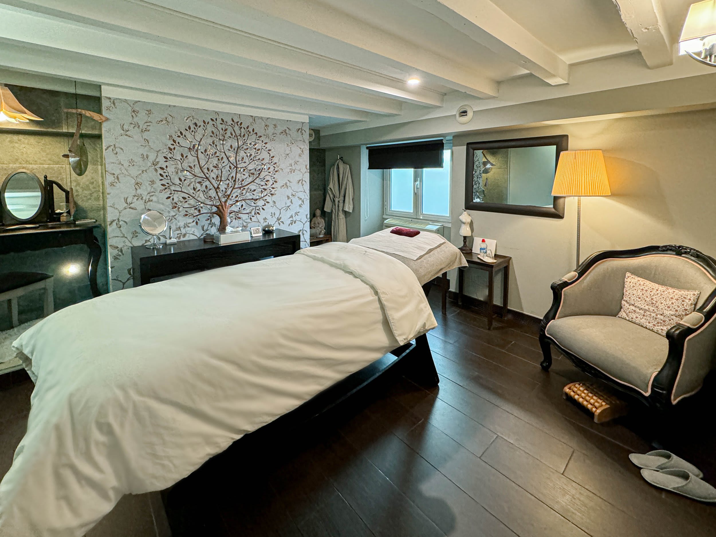 Biologique Recherche by LInstitut GM - Institut de beauté Cannes - Biologique Recherche by LInstitut GM - Photo Galerie - OneBooking