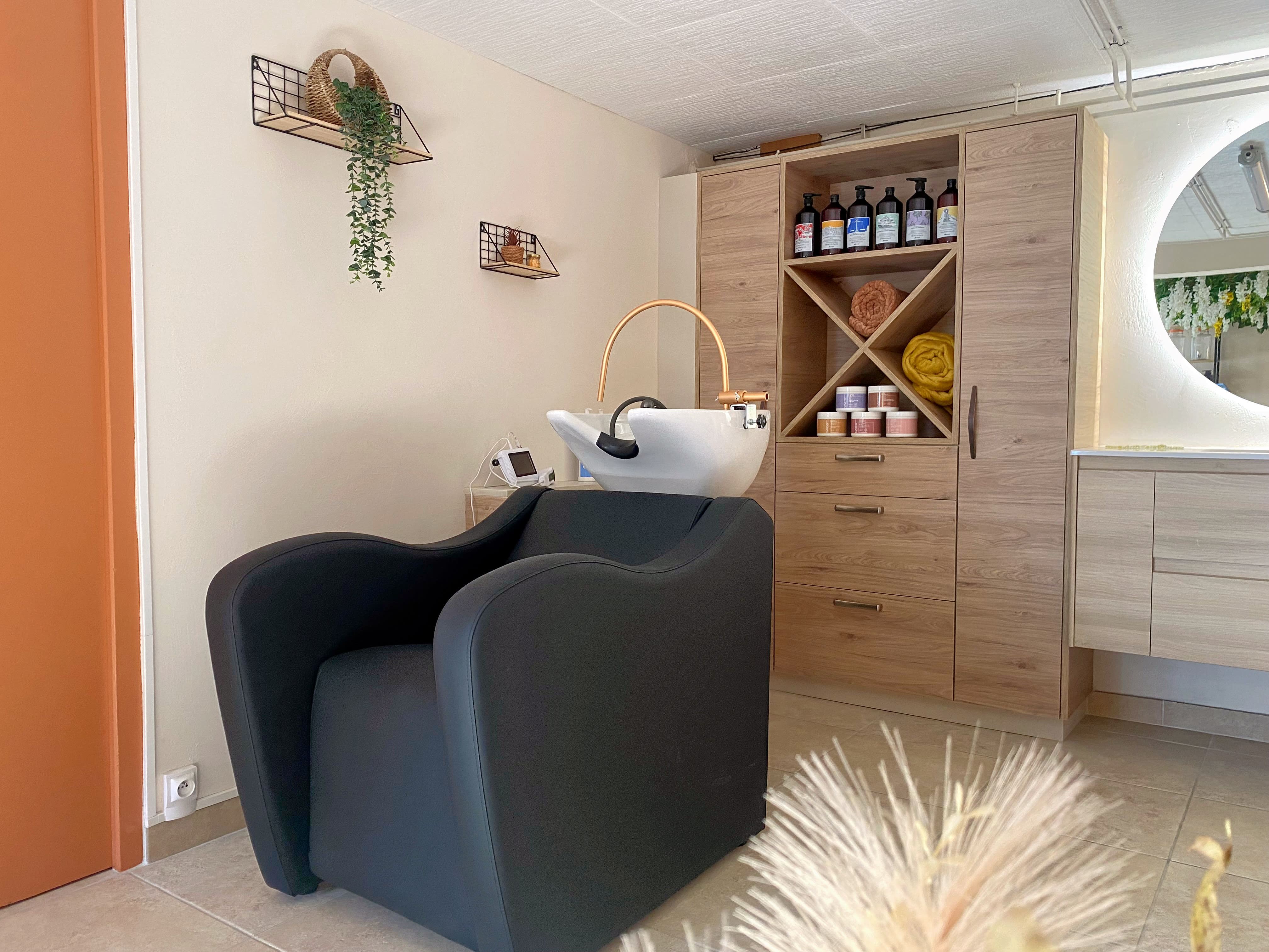 Chloé Dosne - Maison de coiffure - Coiffure Châtillon-sur-Seine - Chloé Dosne - Maison de coiffure - Photo Galerie - OneBooking