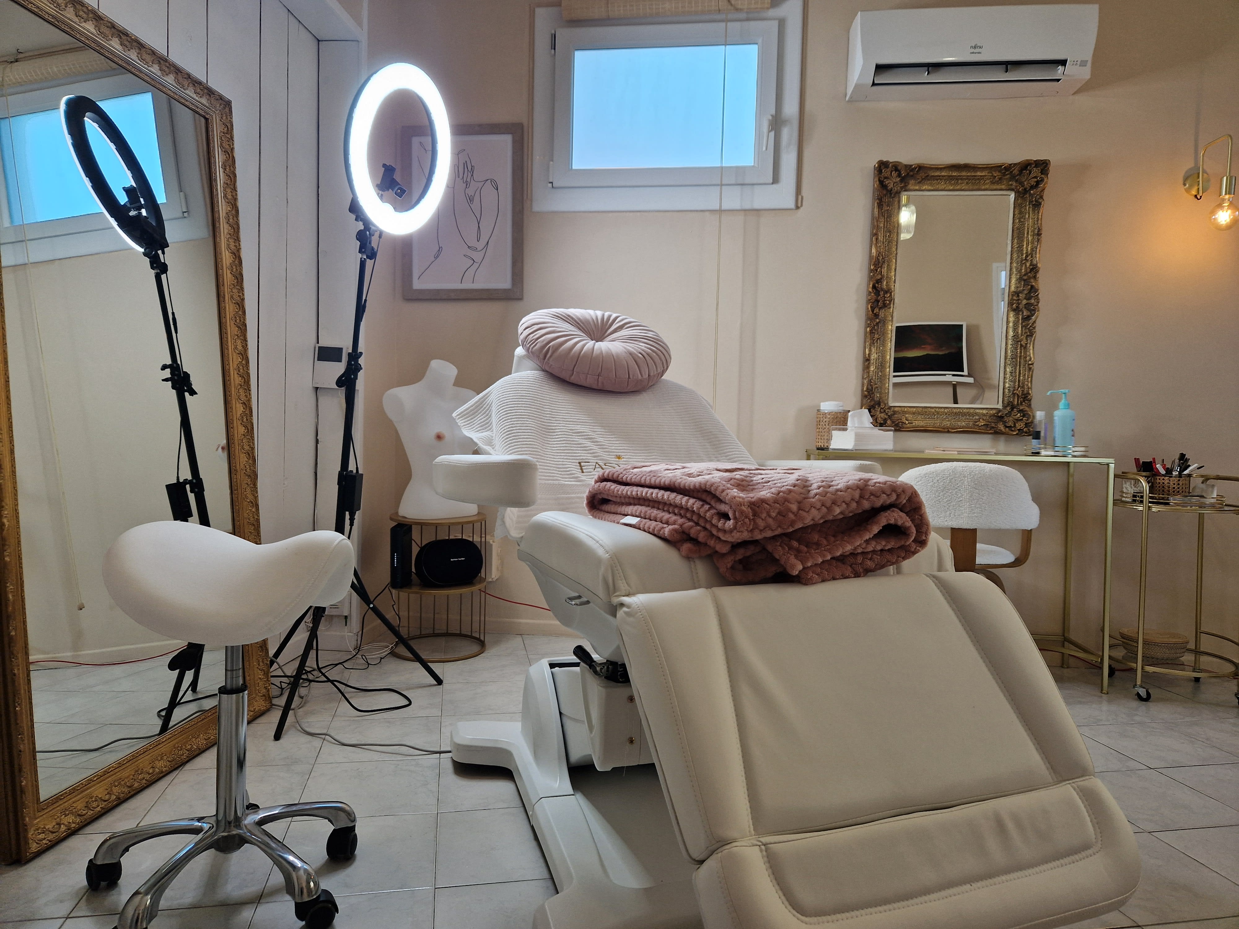 Easyphy - Maquillage Béziers - Easyphy - Photo Galerie - OneBooking
