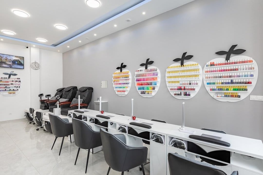Odéon Nails - Onglerie Paris - OneBooking