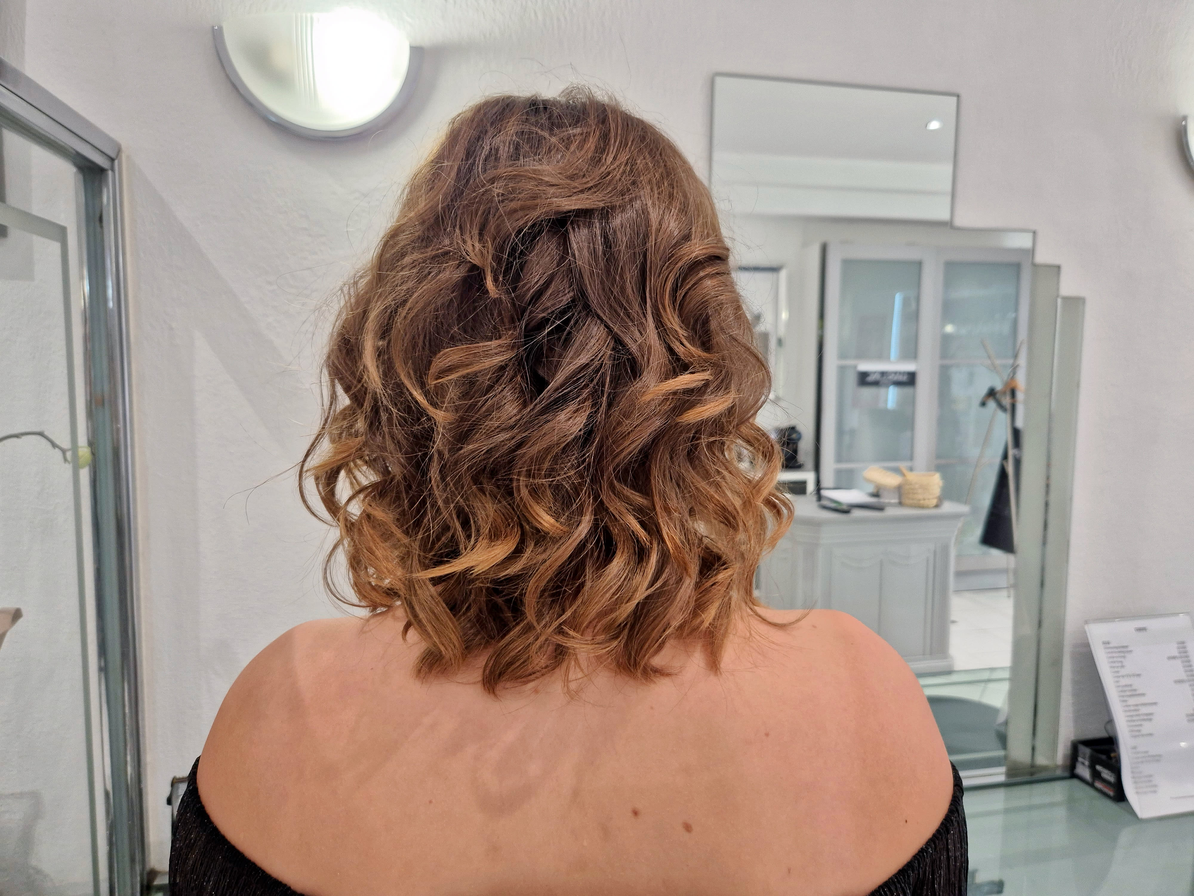 HairLine Coiffure - Coiffure Cannes - HairLine Coiffure - Photo Galerie - OneBooking