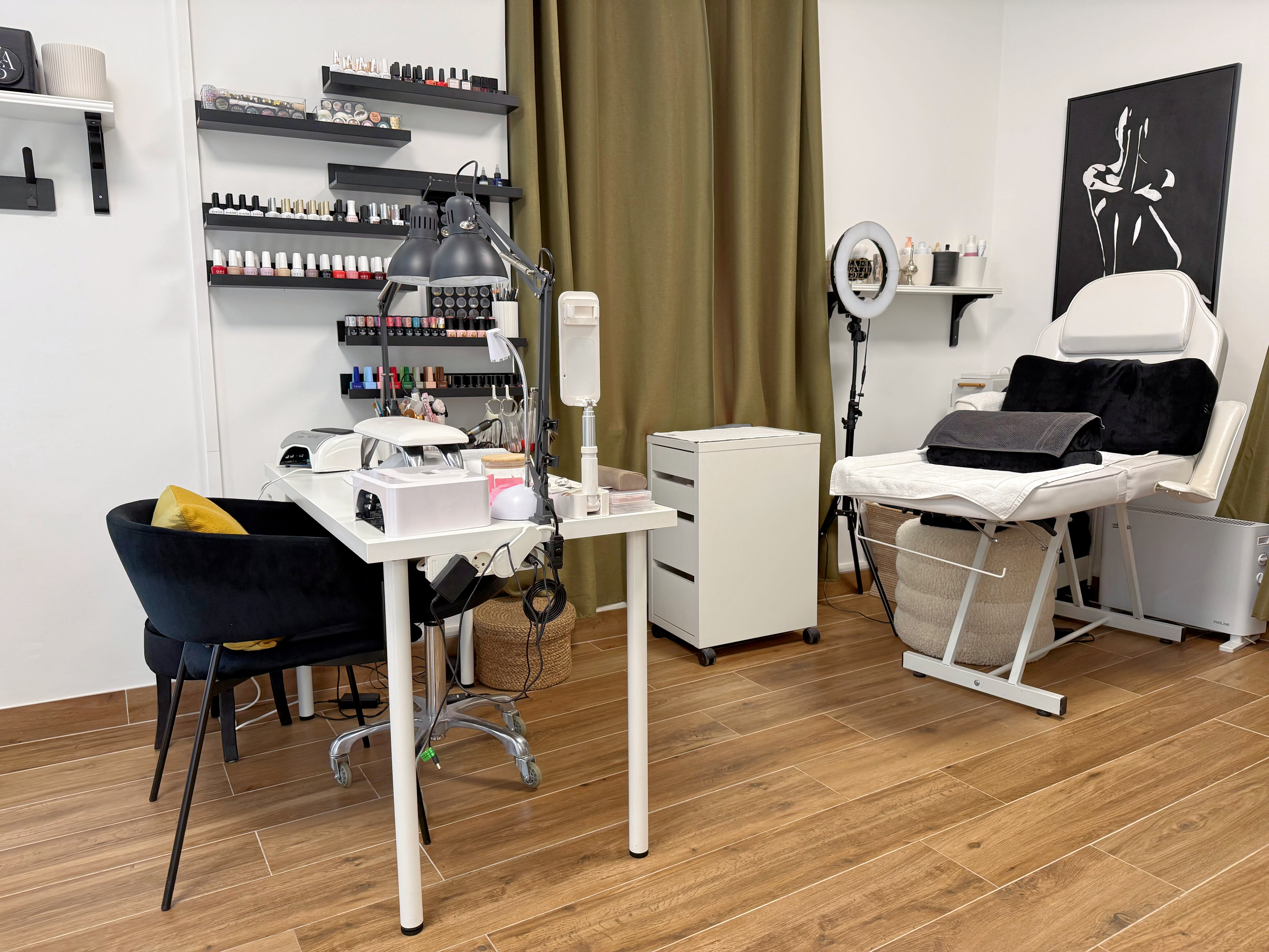 A & STHETIC STUDIO - Institut de beauté Cannes - A & STHETIC STUDIO - Photo Galerie - OneBooking