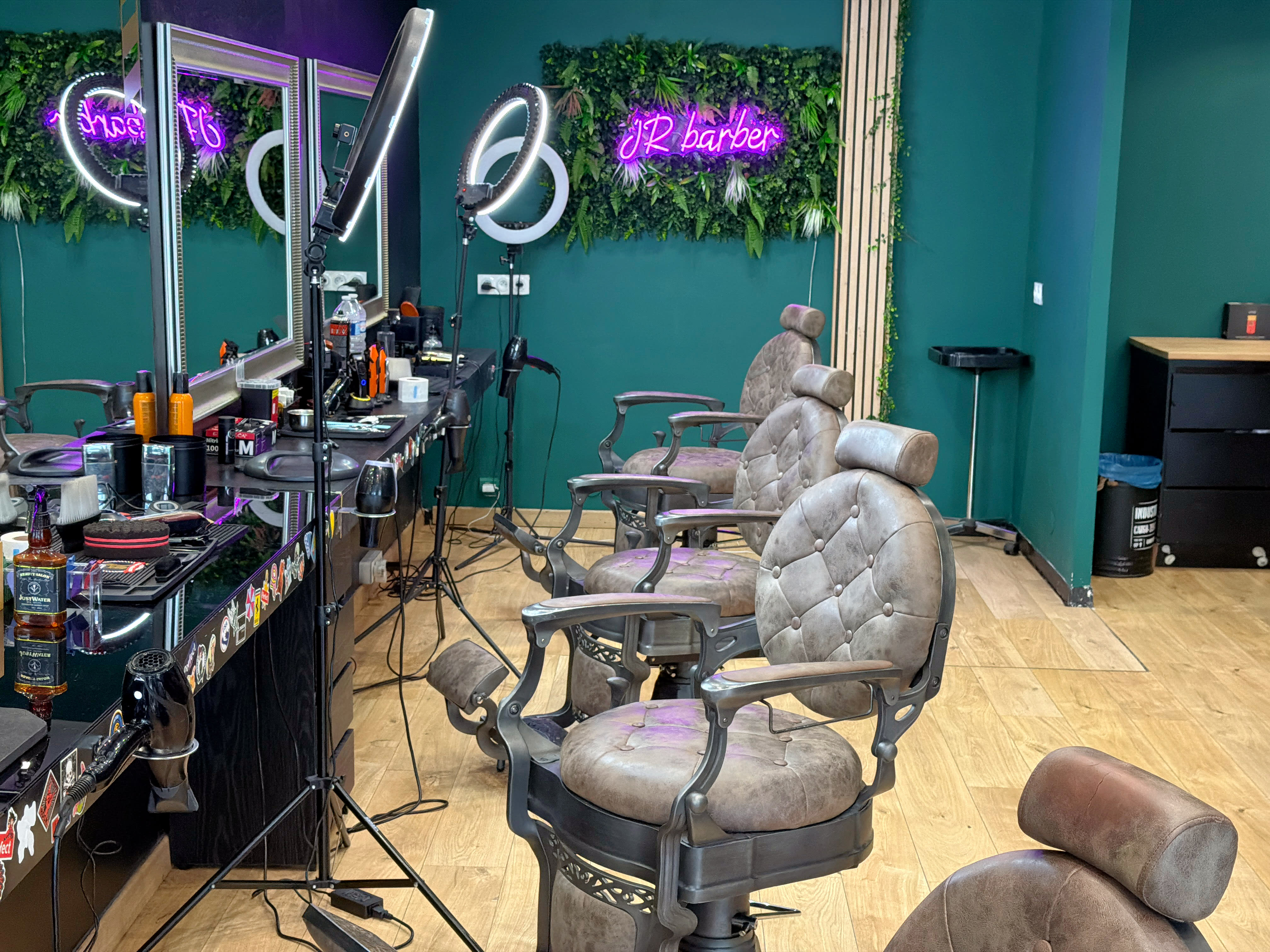 JR Barber - Barbier Toulouse - OneBooking