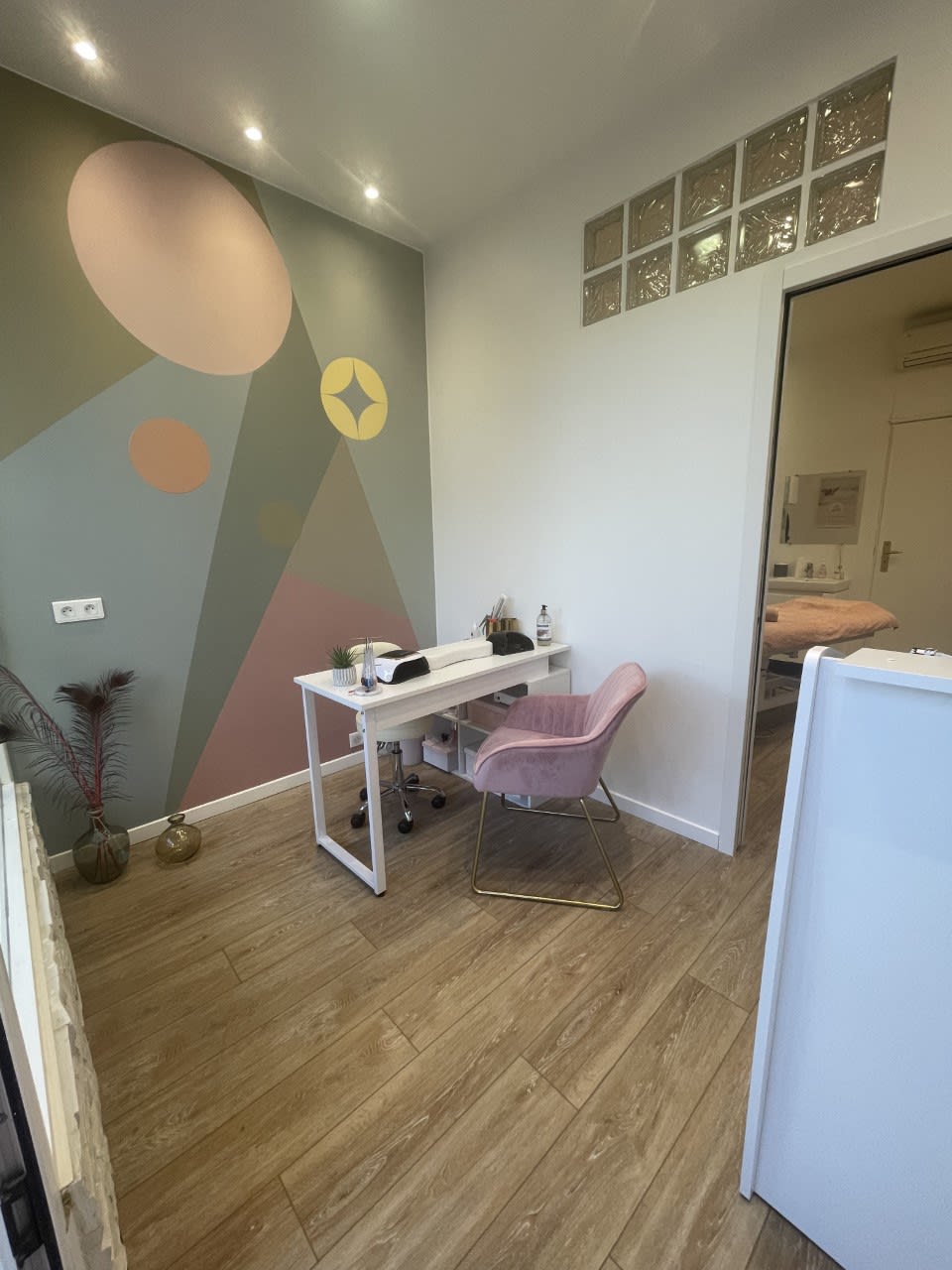 Les soins d'Angèle - Sourcils & cils Nice - Les soins d'Angèle - Photo Galerie - OneBooking
