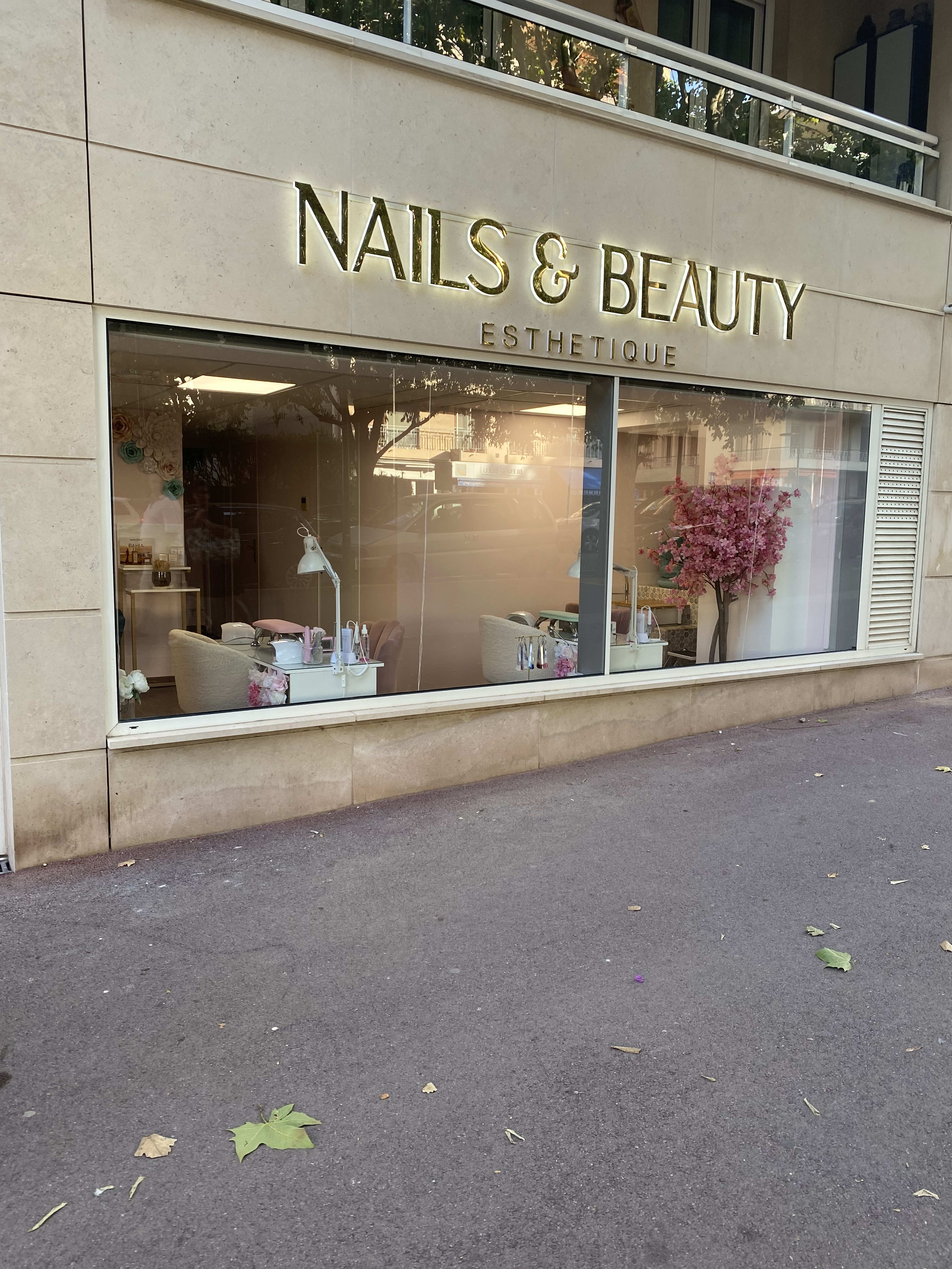 Nails Beauty By Marion - Institut de beauté Antibes - Photo de couverture - OneBooking