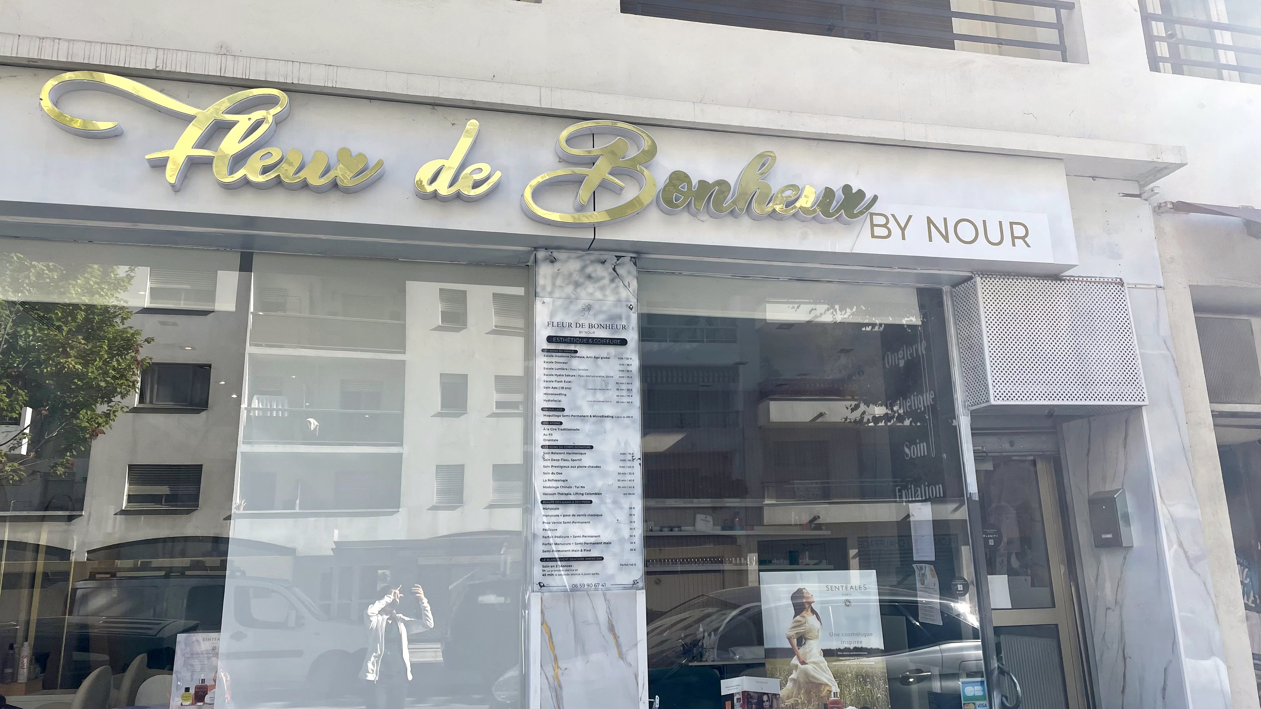 Fleur de bonheur - Coiffure Nice - Photo de couverture - OneBooking