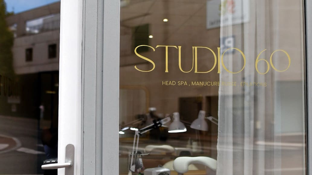 STUDIO 60 - Manucure Russe / Epilations / Taches de rousseur - Onglerie Limoges - OneBooking