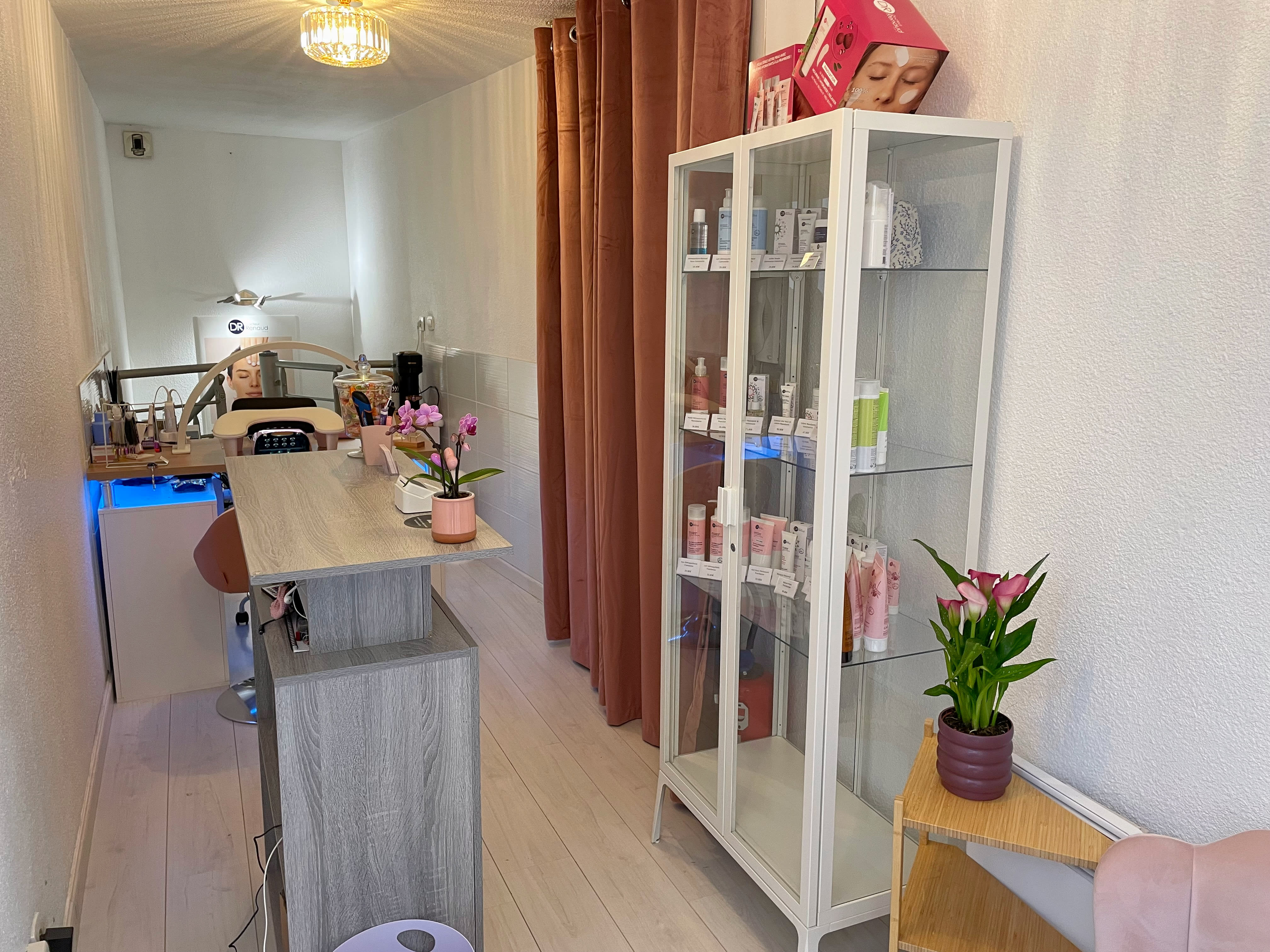 Belladonna - Massage Toulon - OneBooking