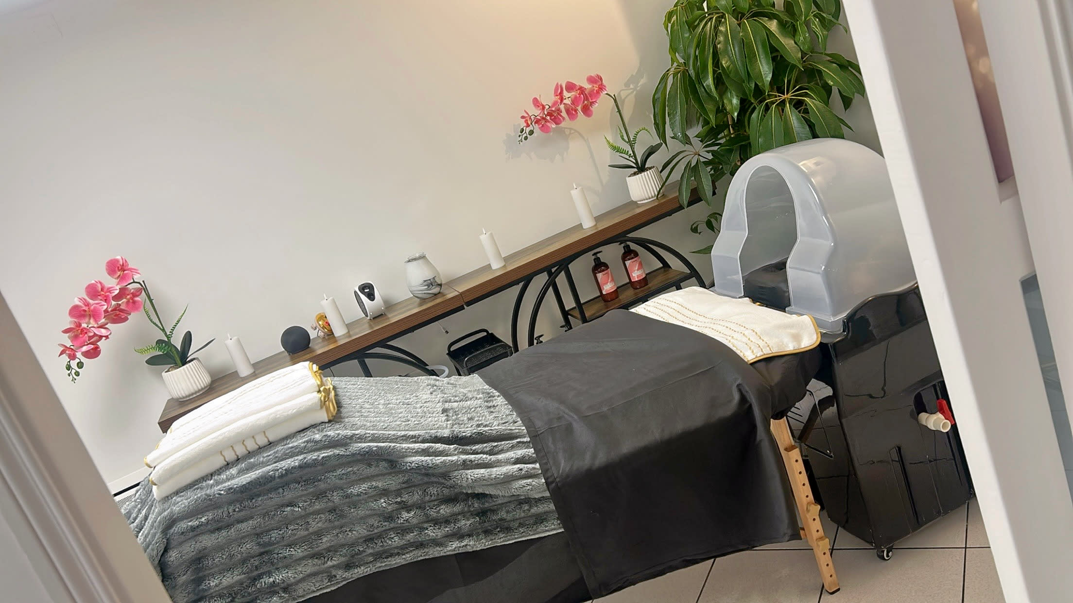 Naidelys Head spa & Massages - Coiffure Valbonne - Naidelys Head spa & Massages - Photo Galerie - OneBooking